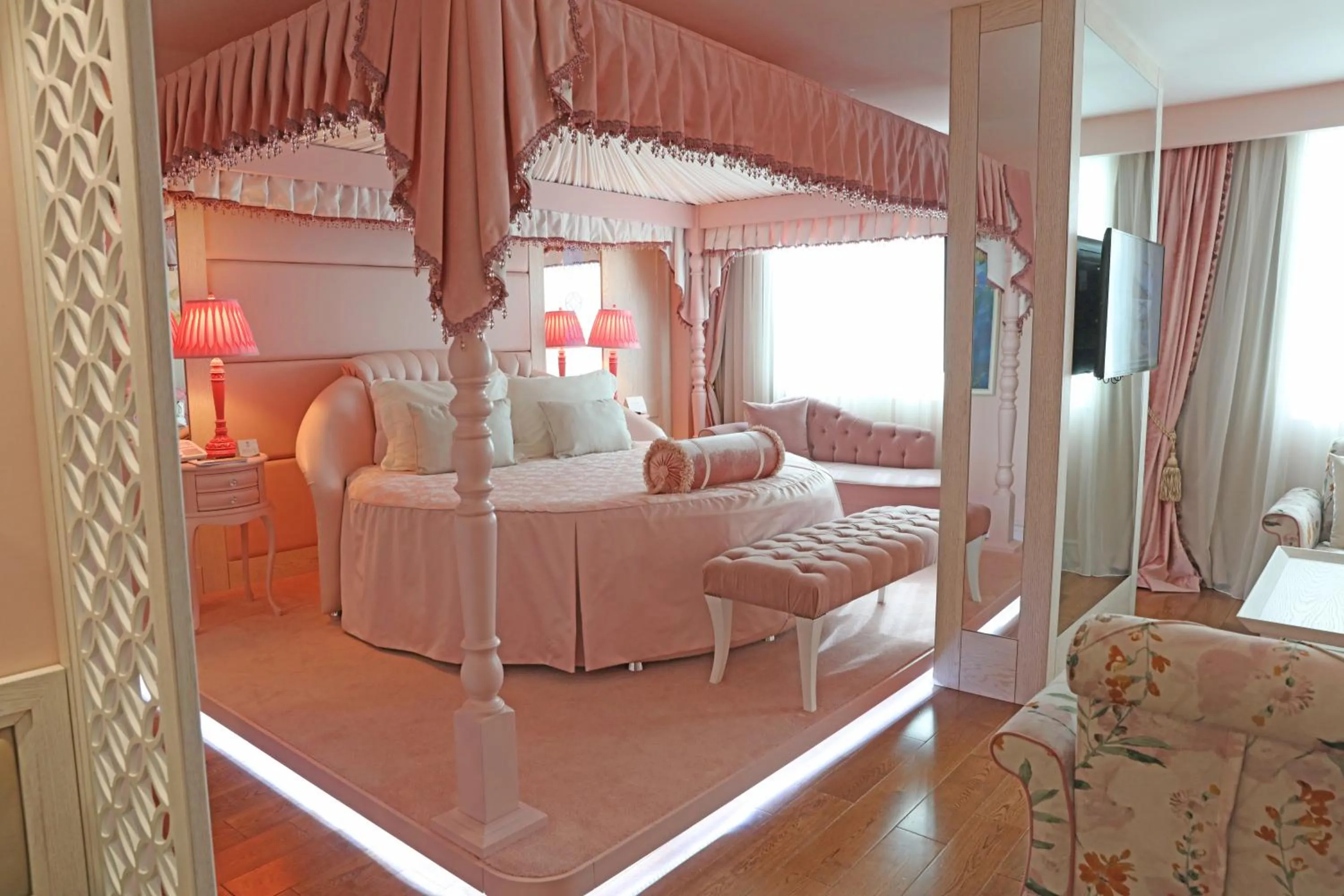 Bedroom, Bed in Latanya Hotel Ankara