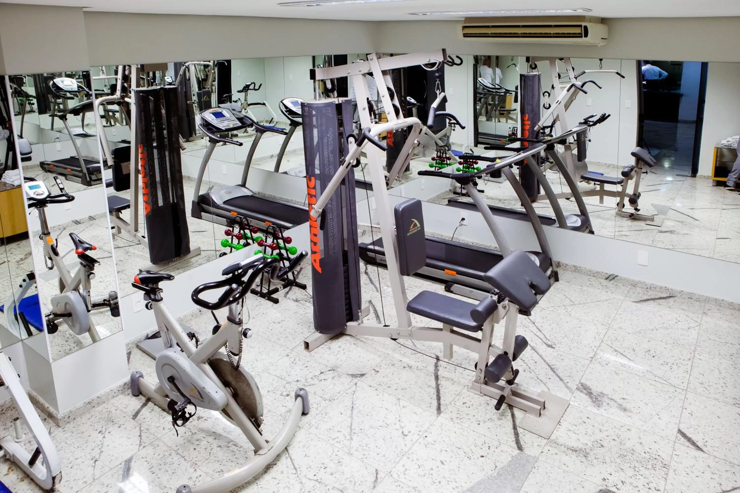 Fitness centre/facilities in JVA Fenix Hotel