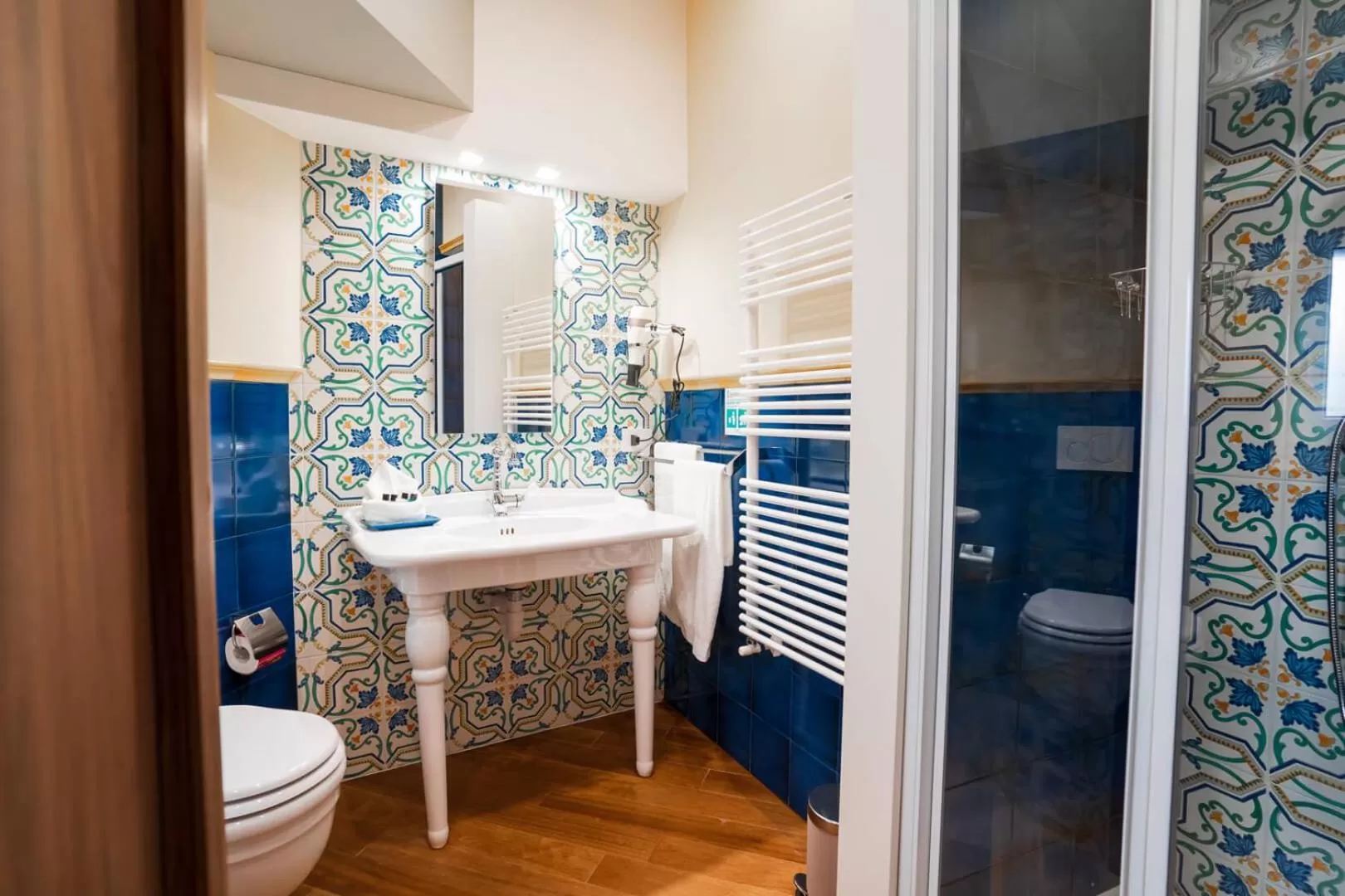 Toilet in Grantò B&B