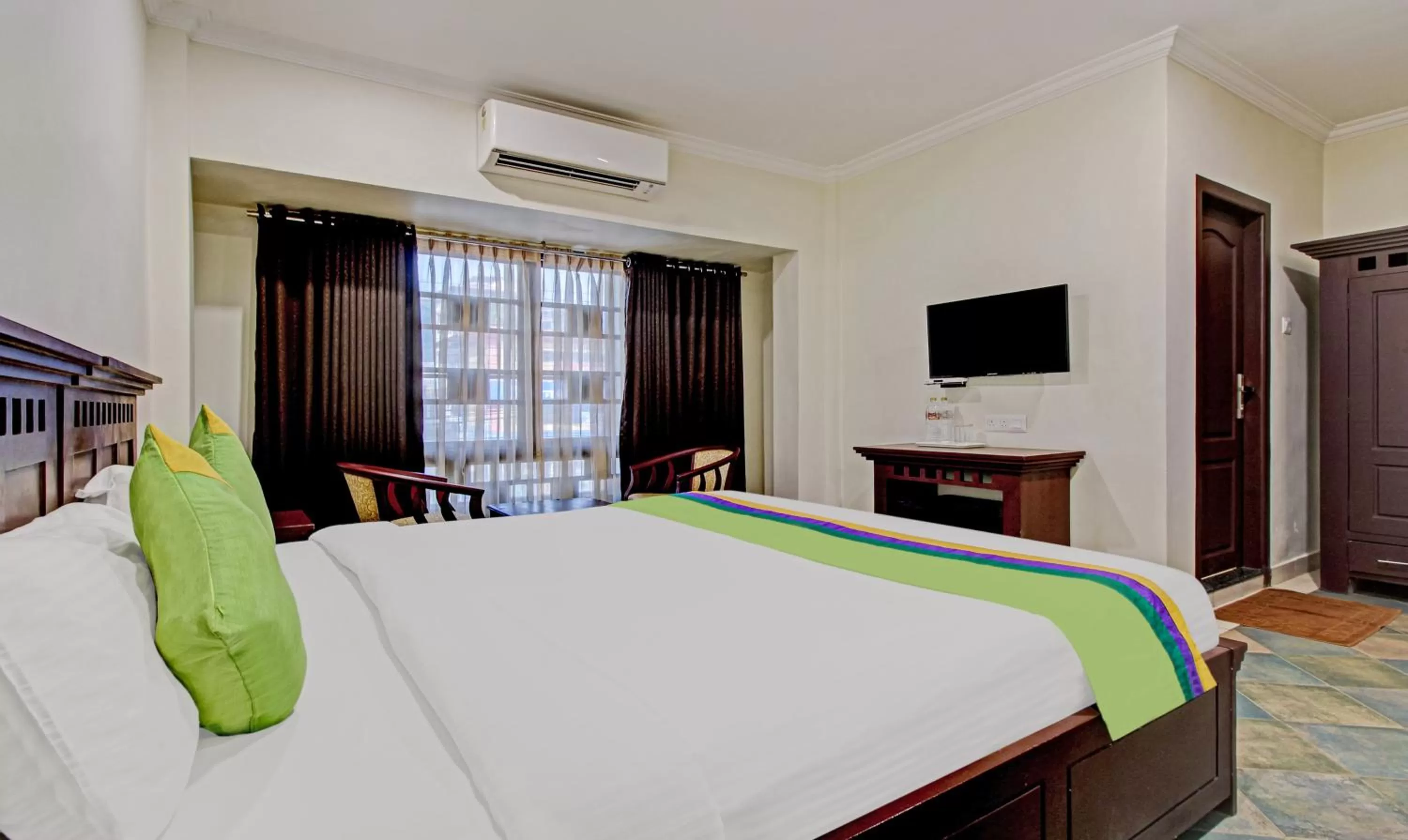 Bedroom, Bed in Treebo Prince