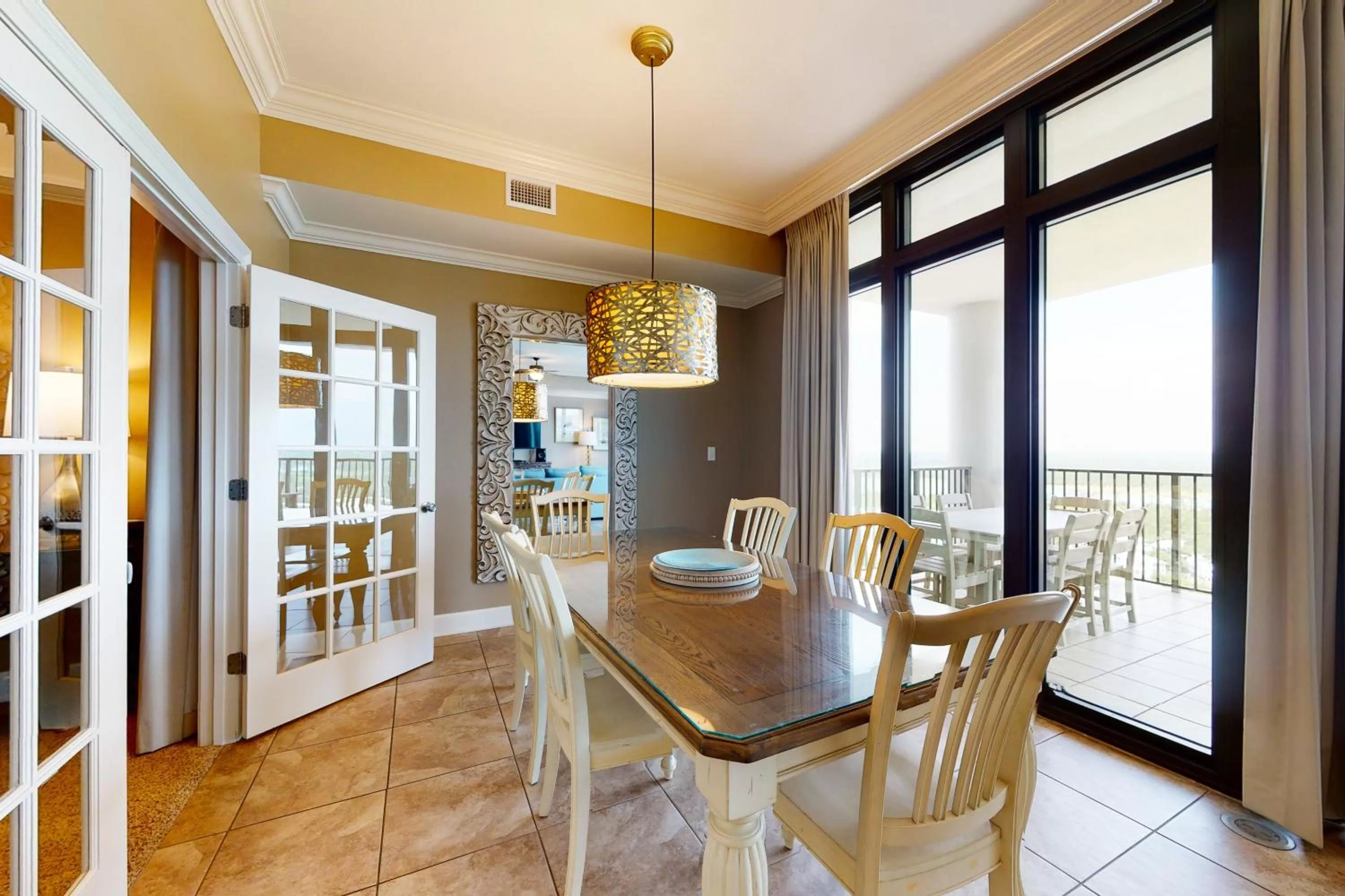 Dining Area in Phoenix West II #1916