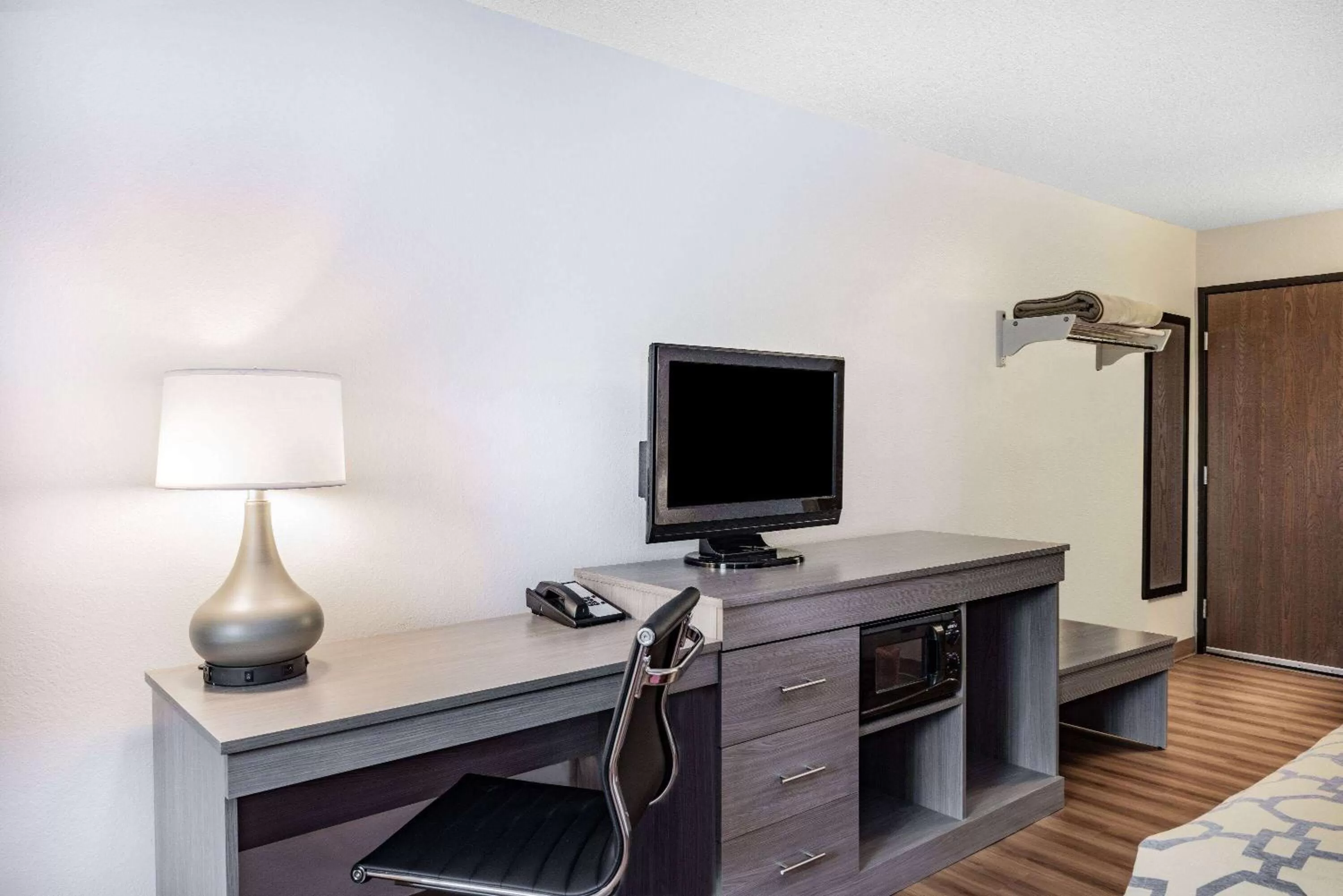 Bed in Baymont by Wyndham Gillette