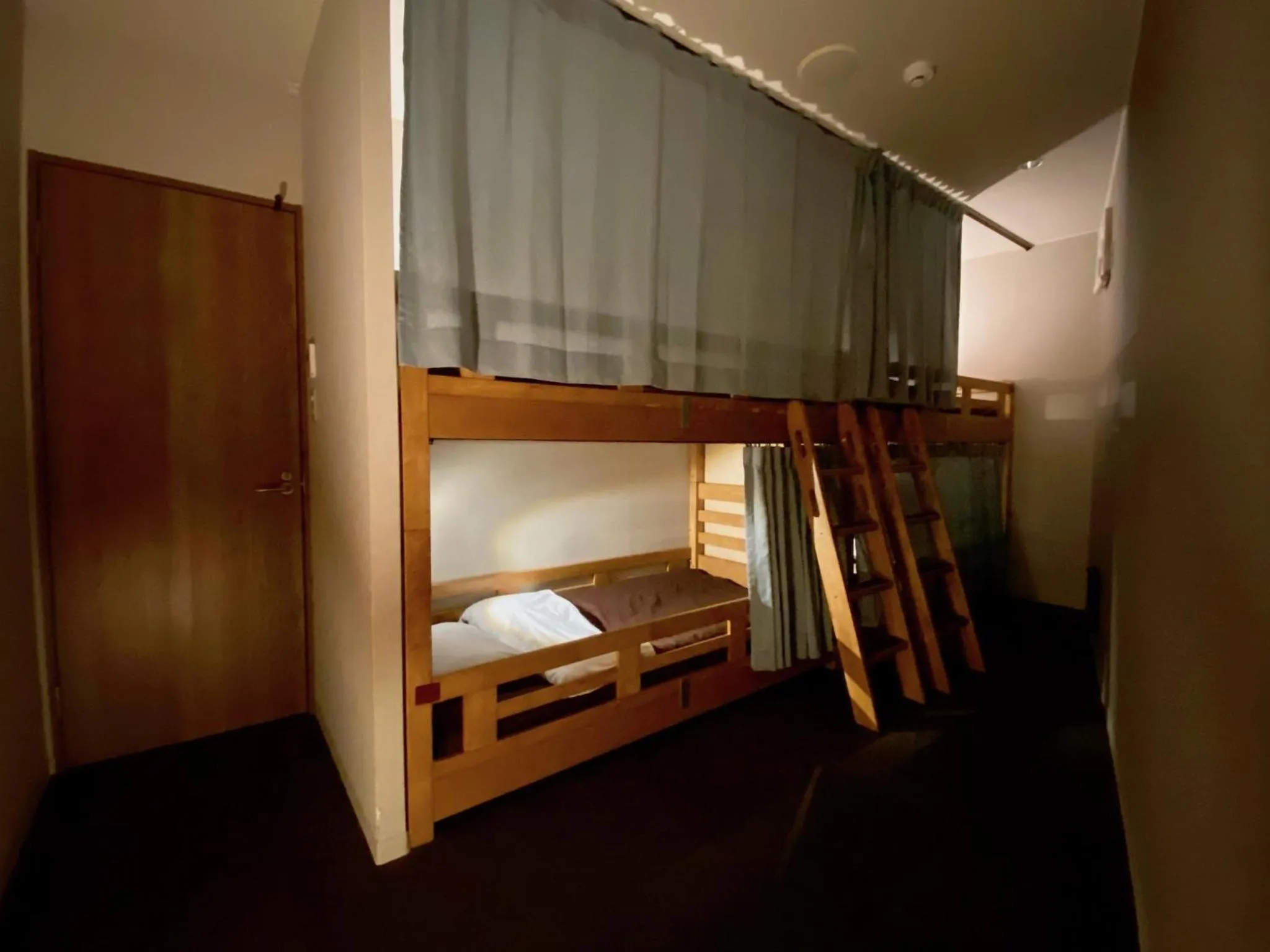 Bed in Osaka Guesthouse Nest