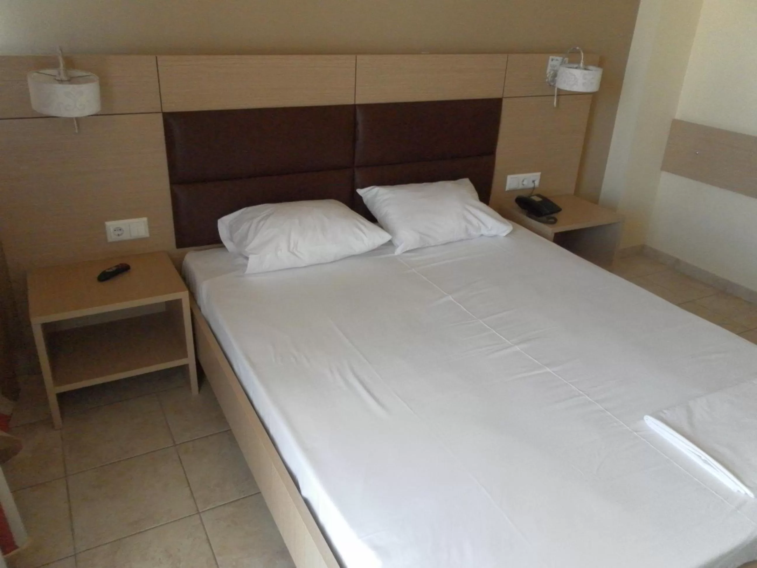 Bedroom, Bed in Esperia