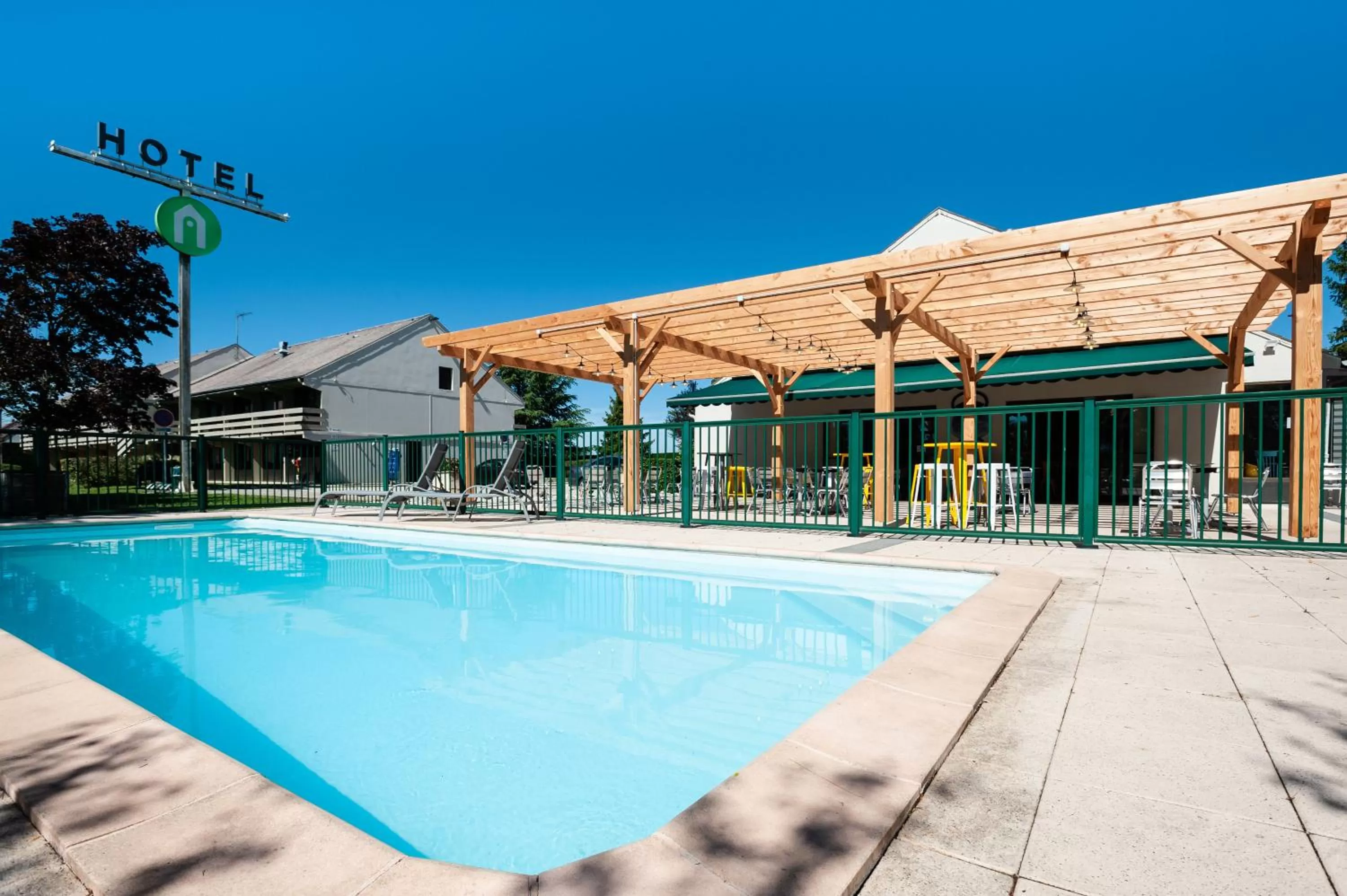 Patio in Campanile Beaune