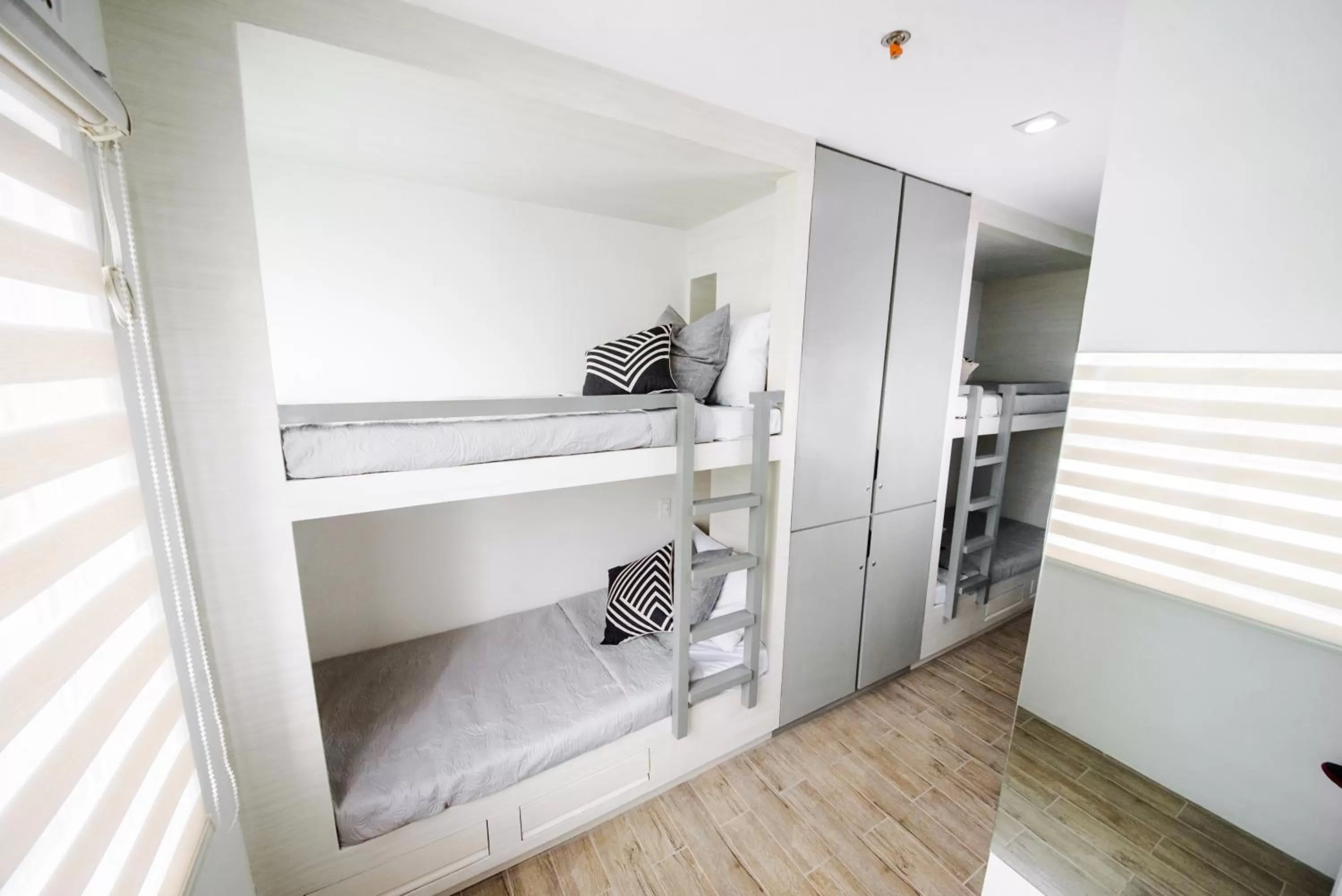 Bed in 4-Bed Male Dormitory Room in 1075 Dormitel