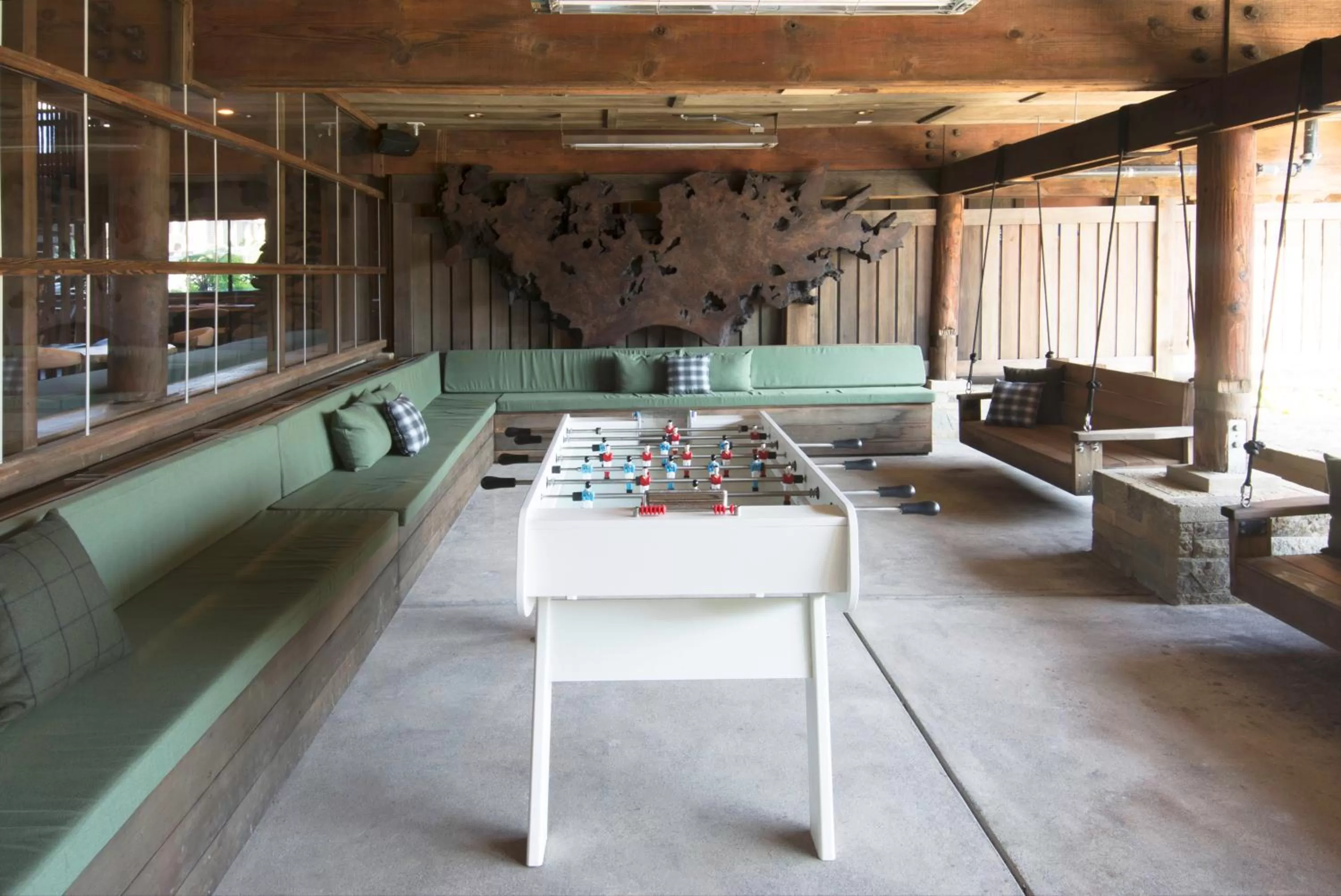 Area and facilities in Timber Cove Resort