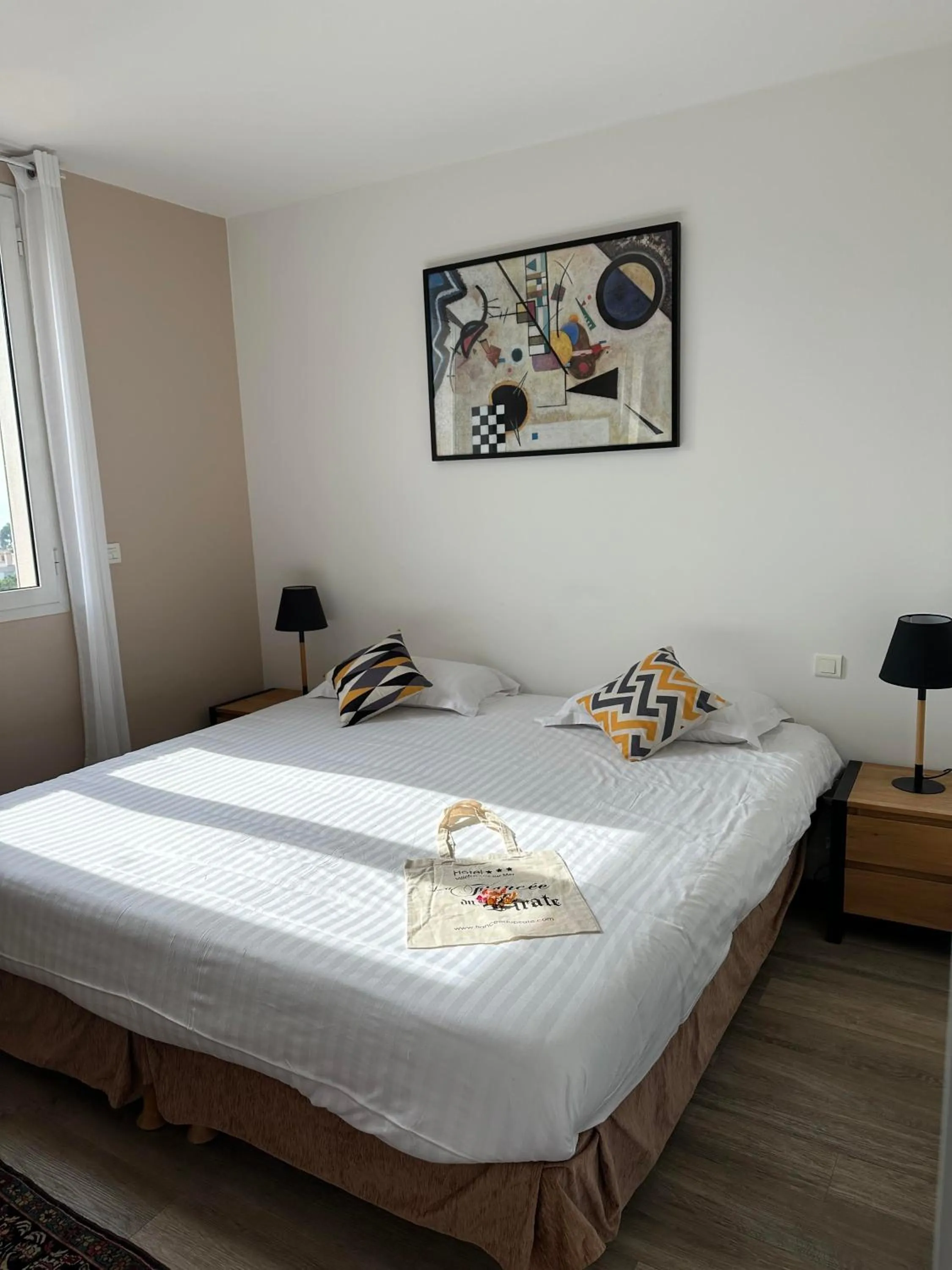 Bed in Hôtel La Fiancée du Pirate