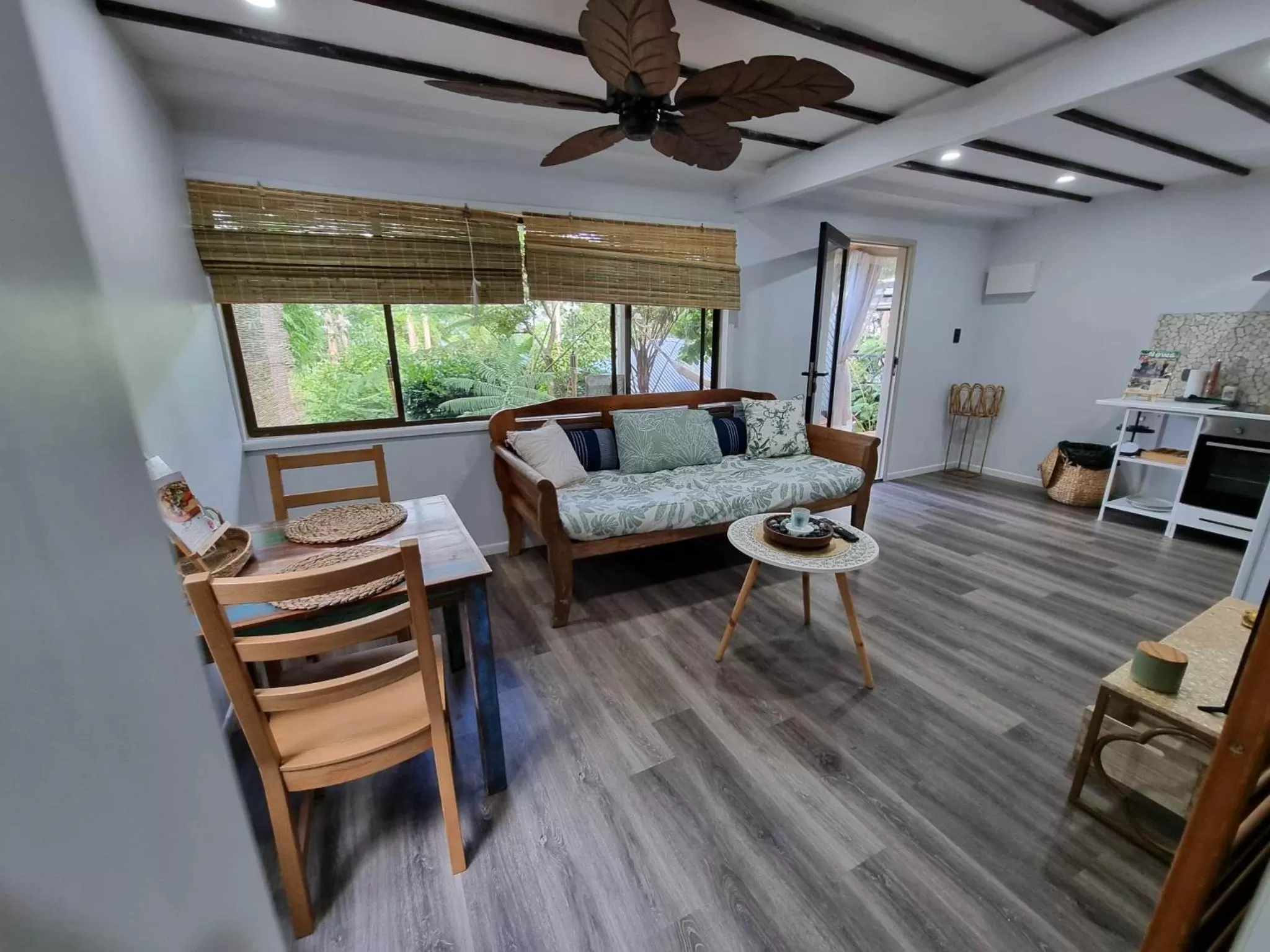 Kitchen or kitchenette, Seating Area in Rahasia Rainforest Retreat