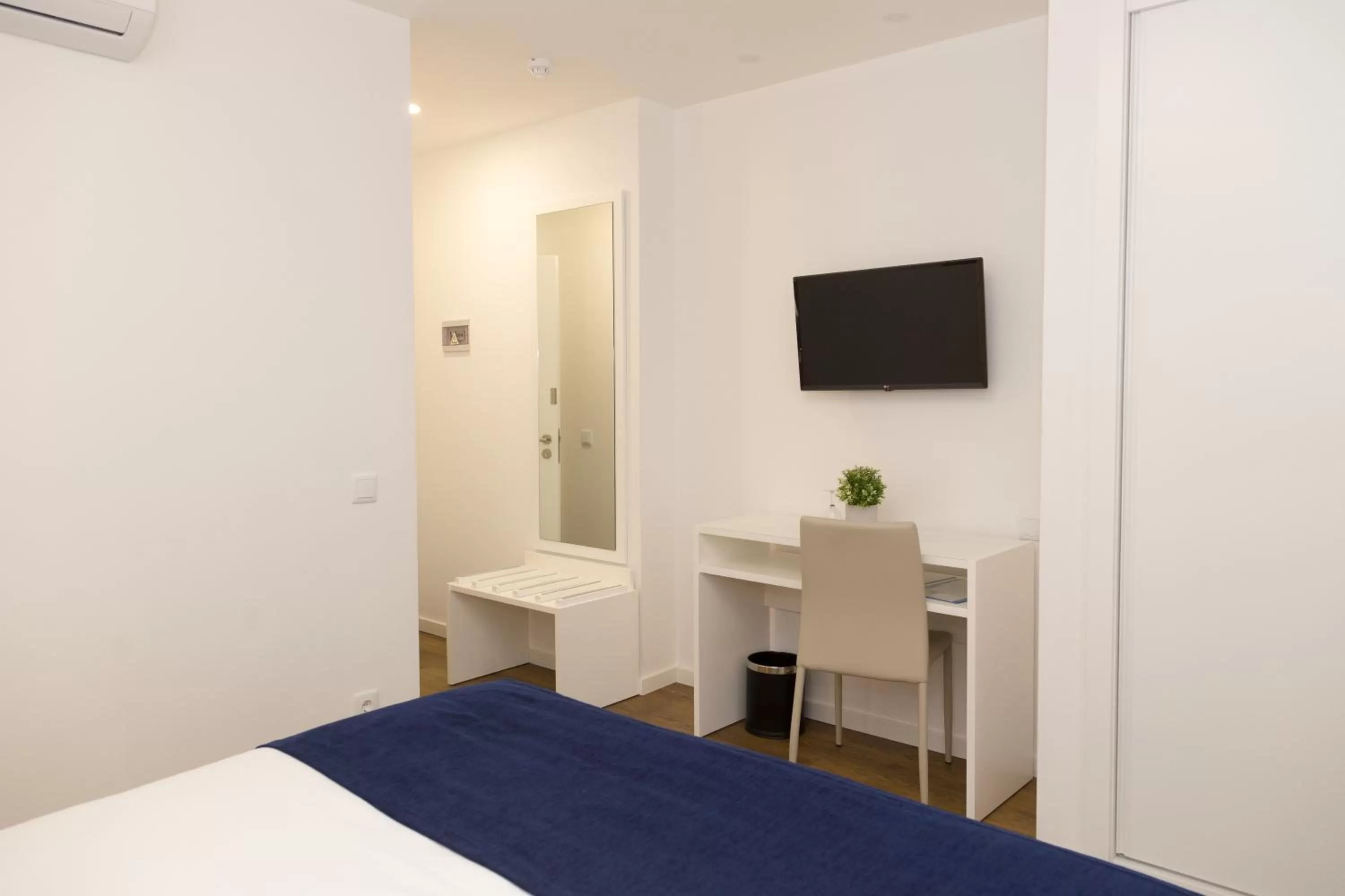 Bed in Hotel Veleiro