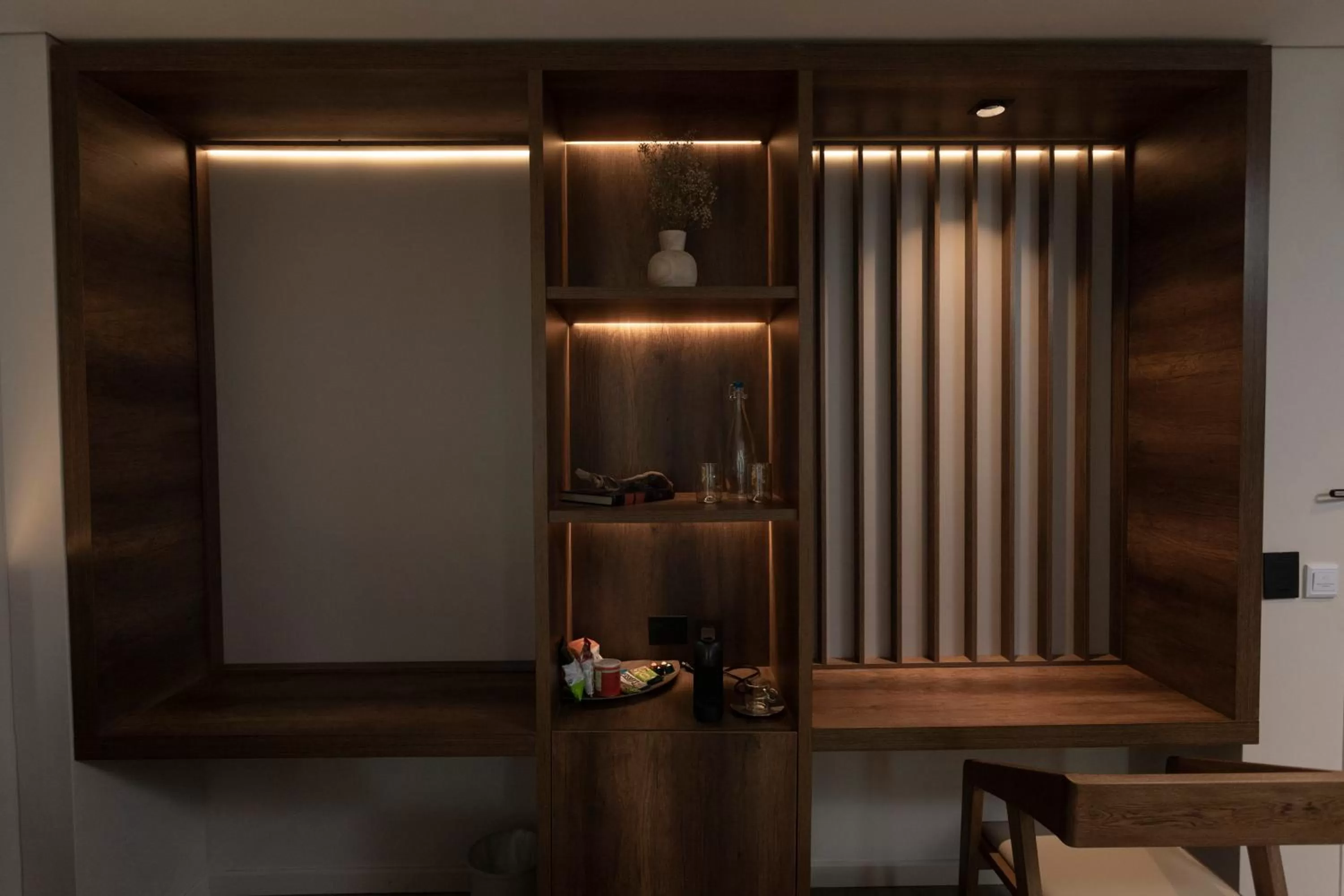 Coffee/tea facilities in 1616 Hotel