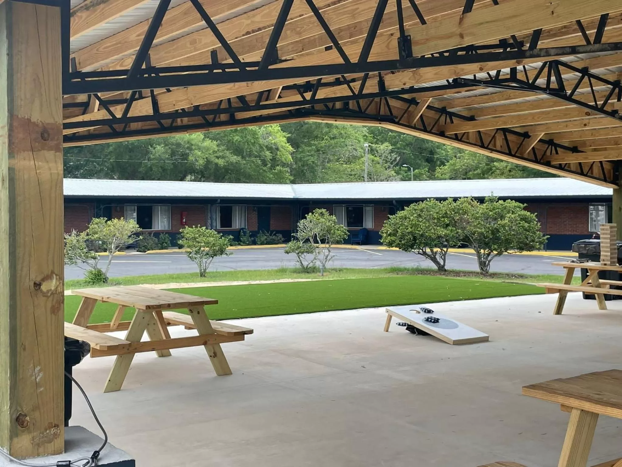 Garden in BlueGem Motel