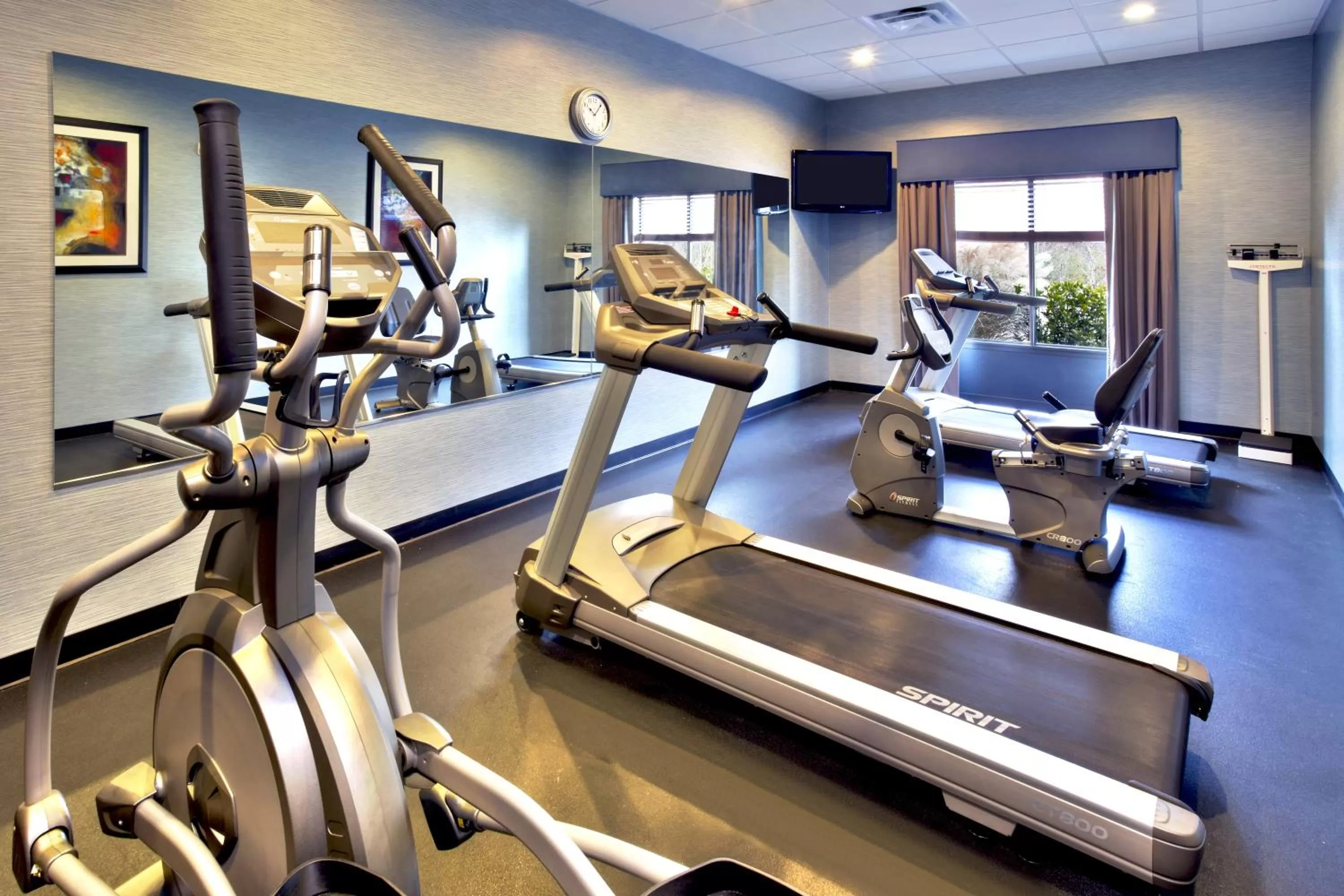 Fitness centre/facilities in Holiday Inn Express & Suites Oak Ridge by IHG