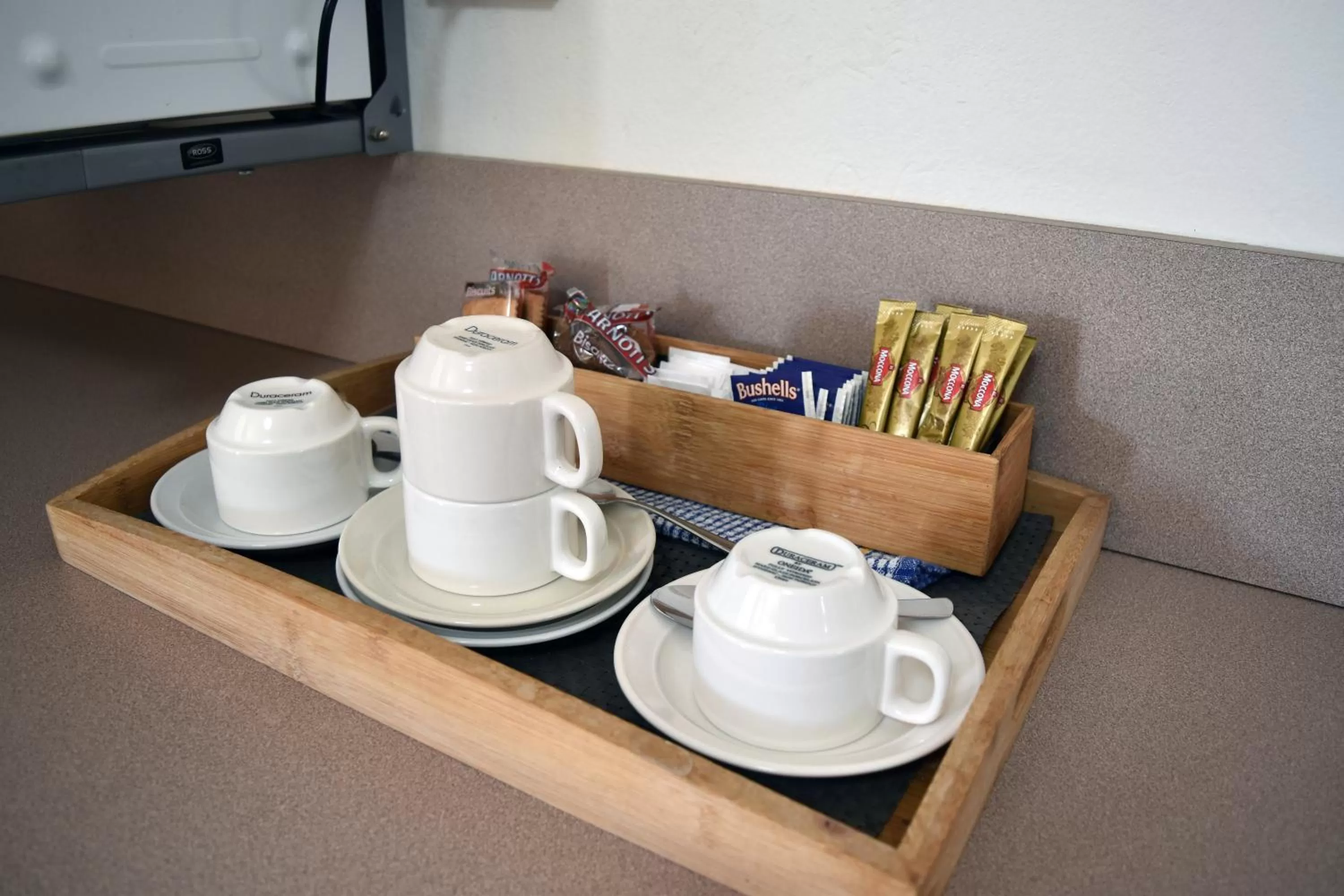 Ten Dollar Town Motel