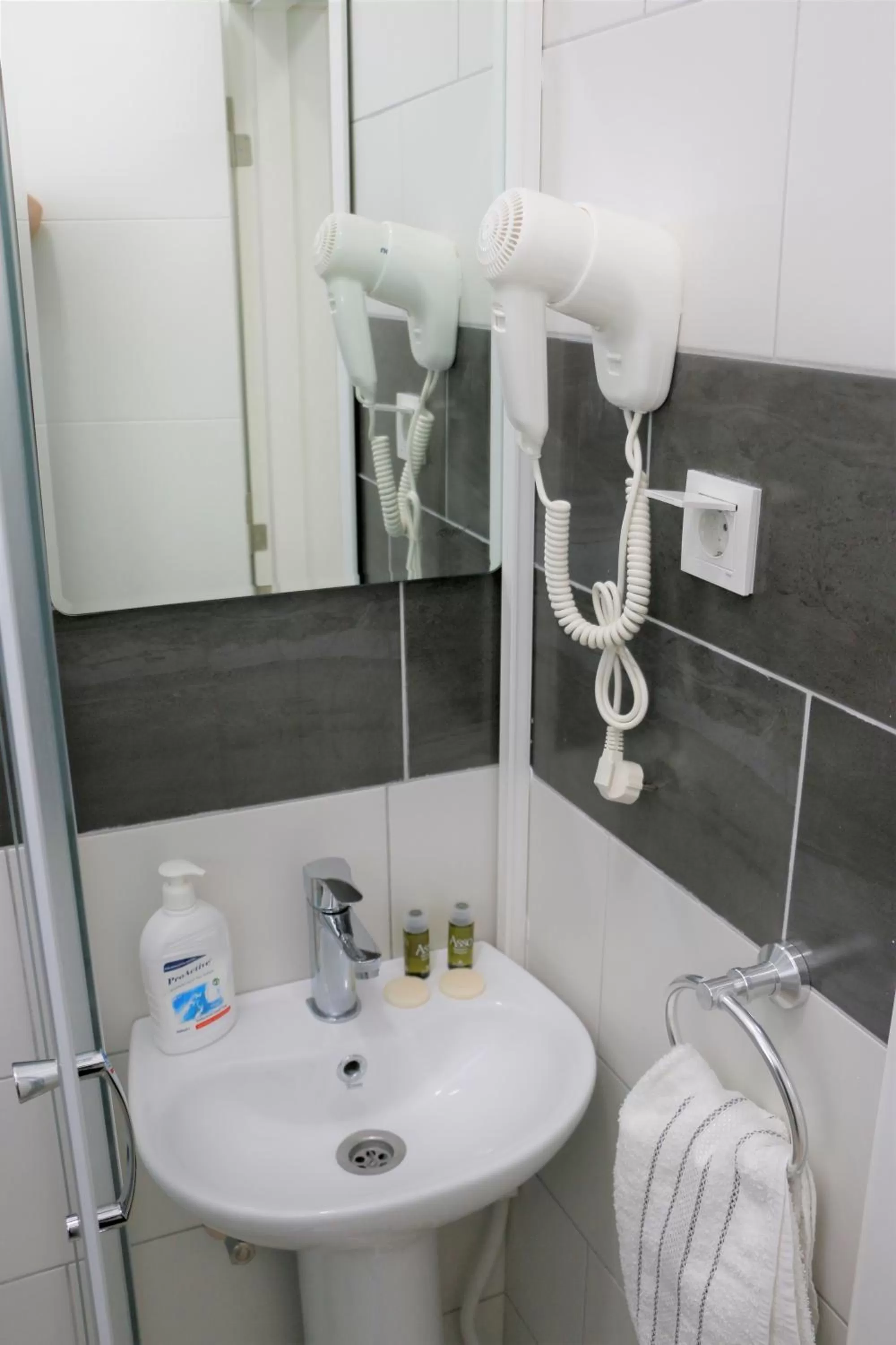 Decorative detail, Bathroom in Hotel Old Konak