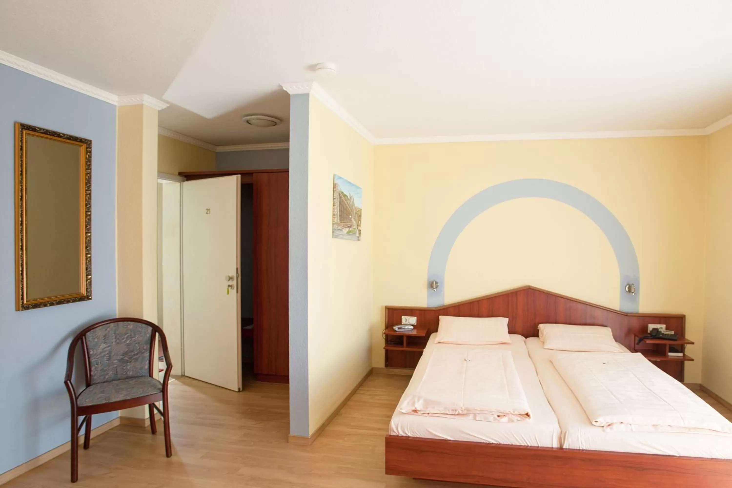 Bedroom, Bed in Land-gut-Hotel BurgBlick