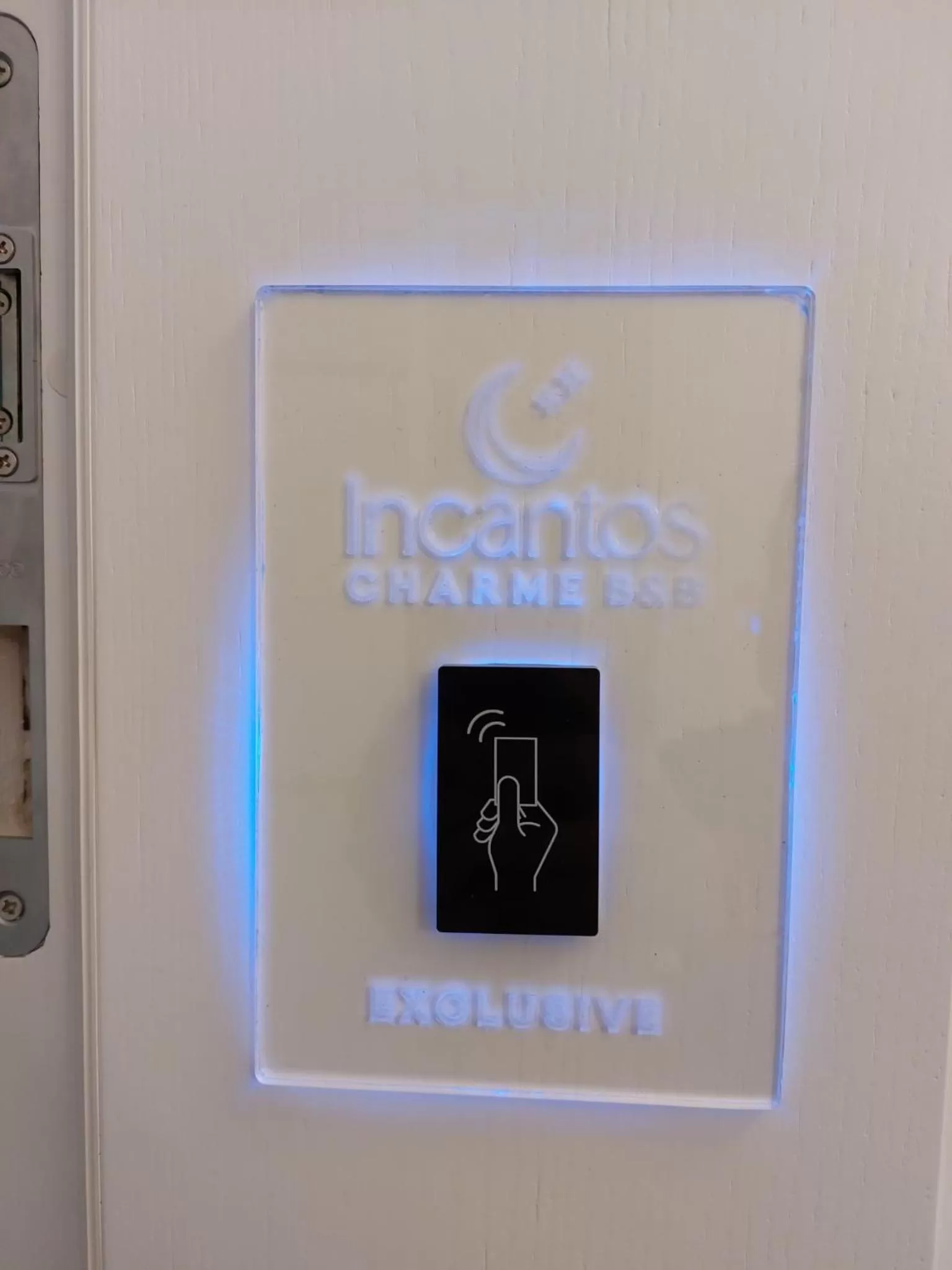 Logo/Certificate/Sign in Incantos charme B&B