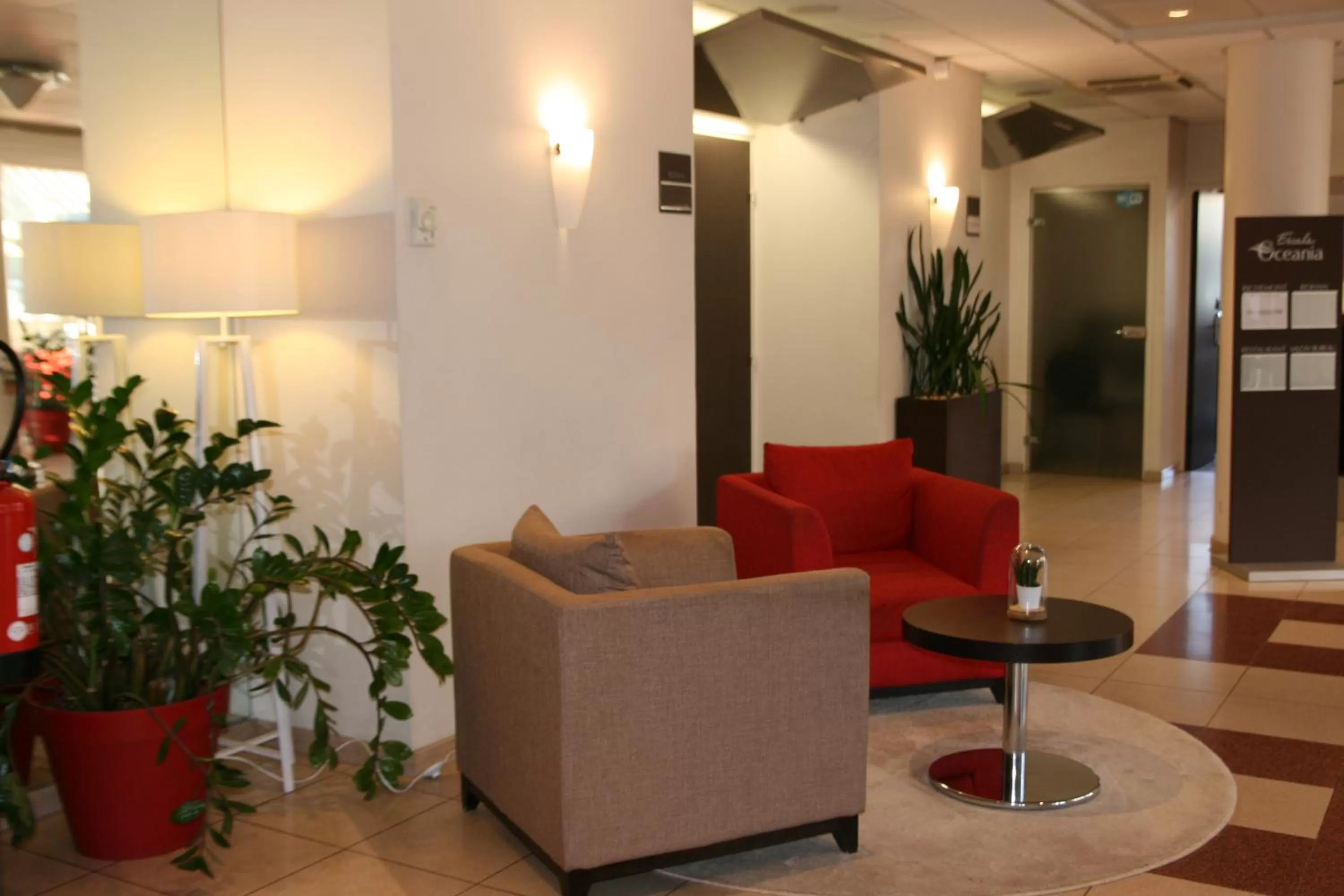 Lobby or reception in Escale Oceania Vannes Centre