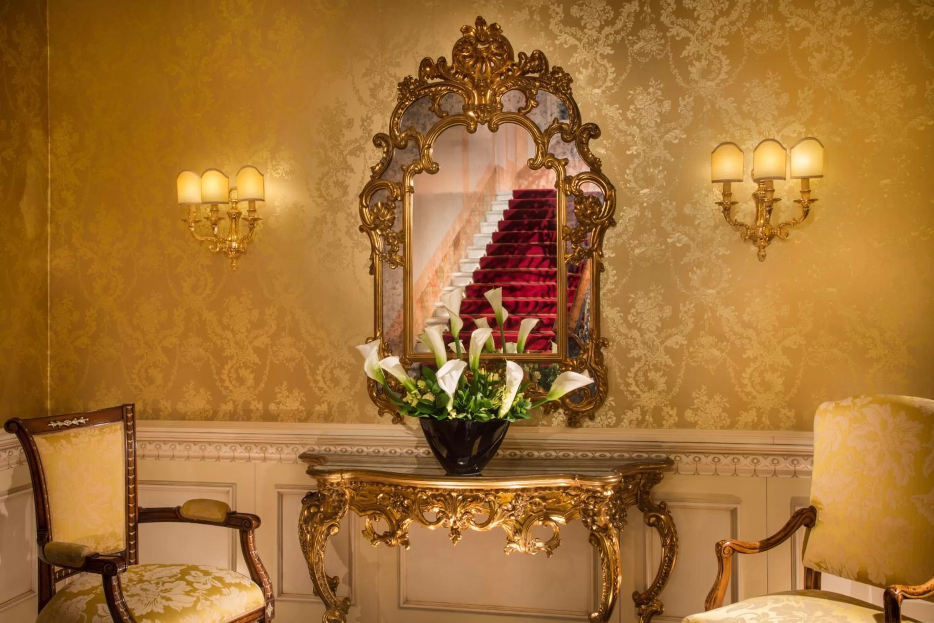 Decorative detail in Hotel Splendide Royal