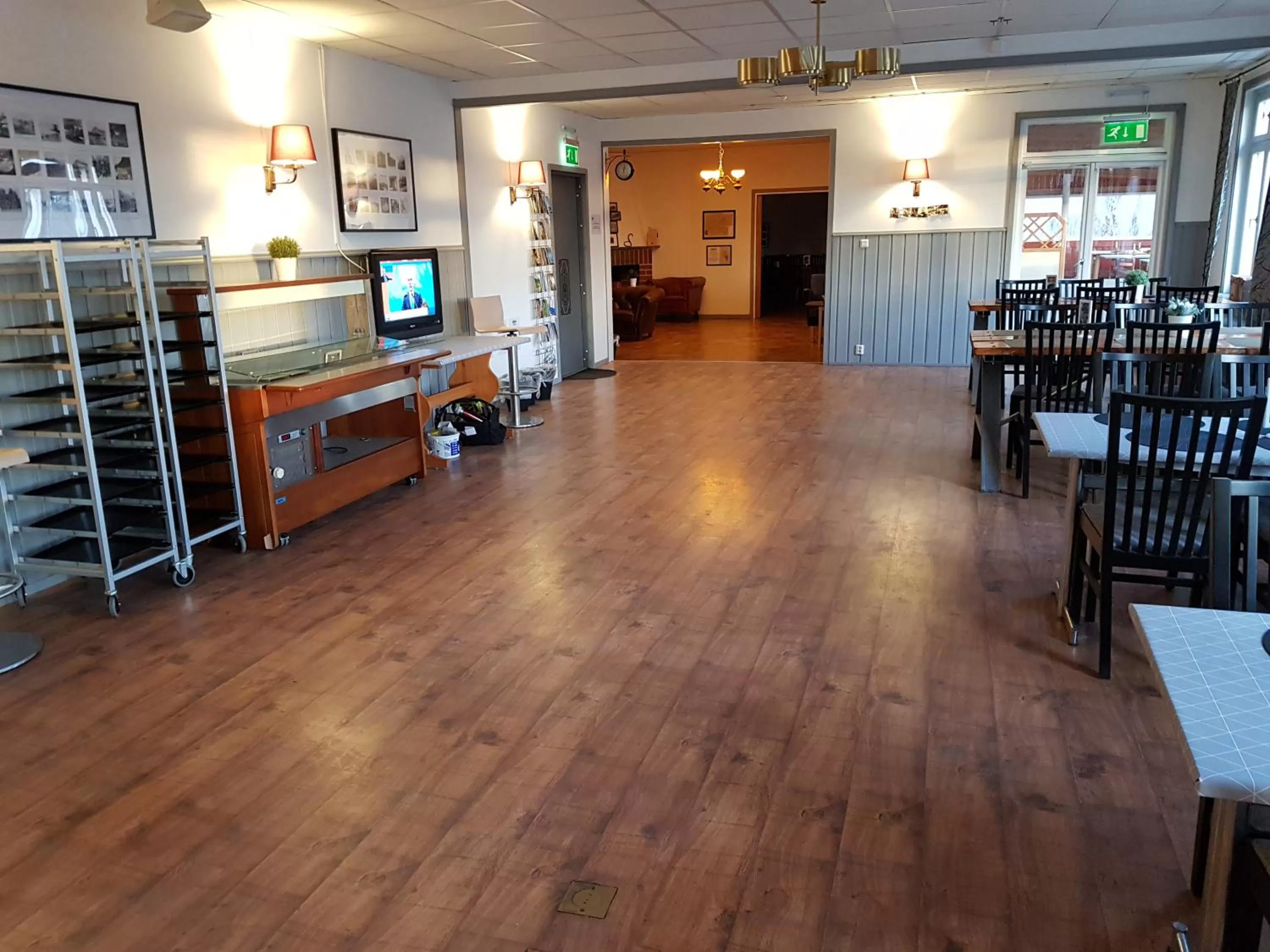 Restaurant/places to eat in Brukshotellet Skinnsberg