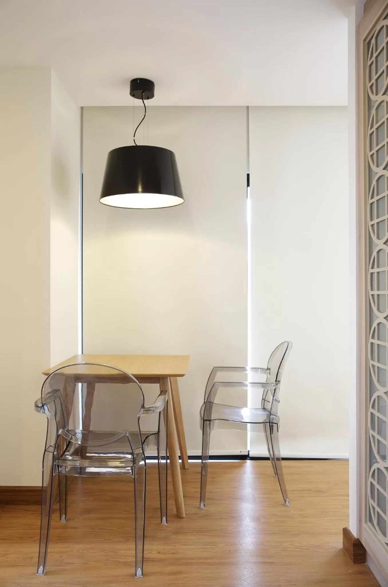 Dining area in S17 Nimman