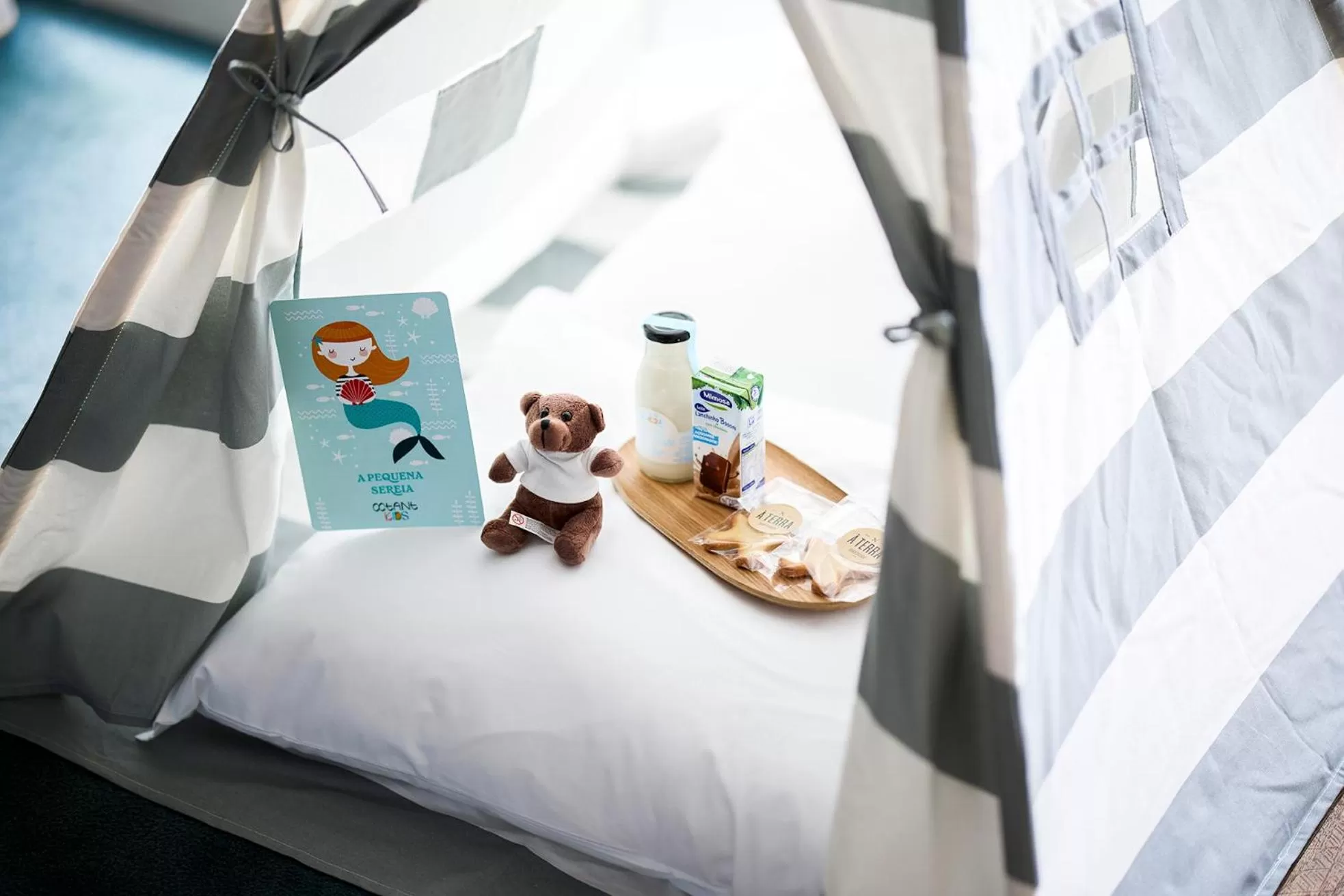 Bedroom, Bed in Octant Ponta Delgada