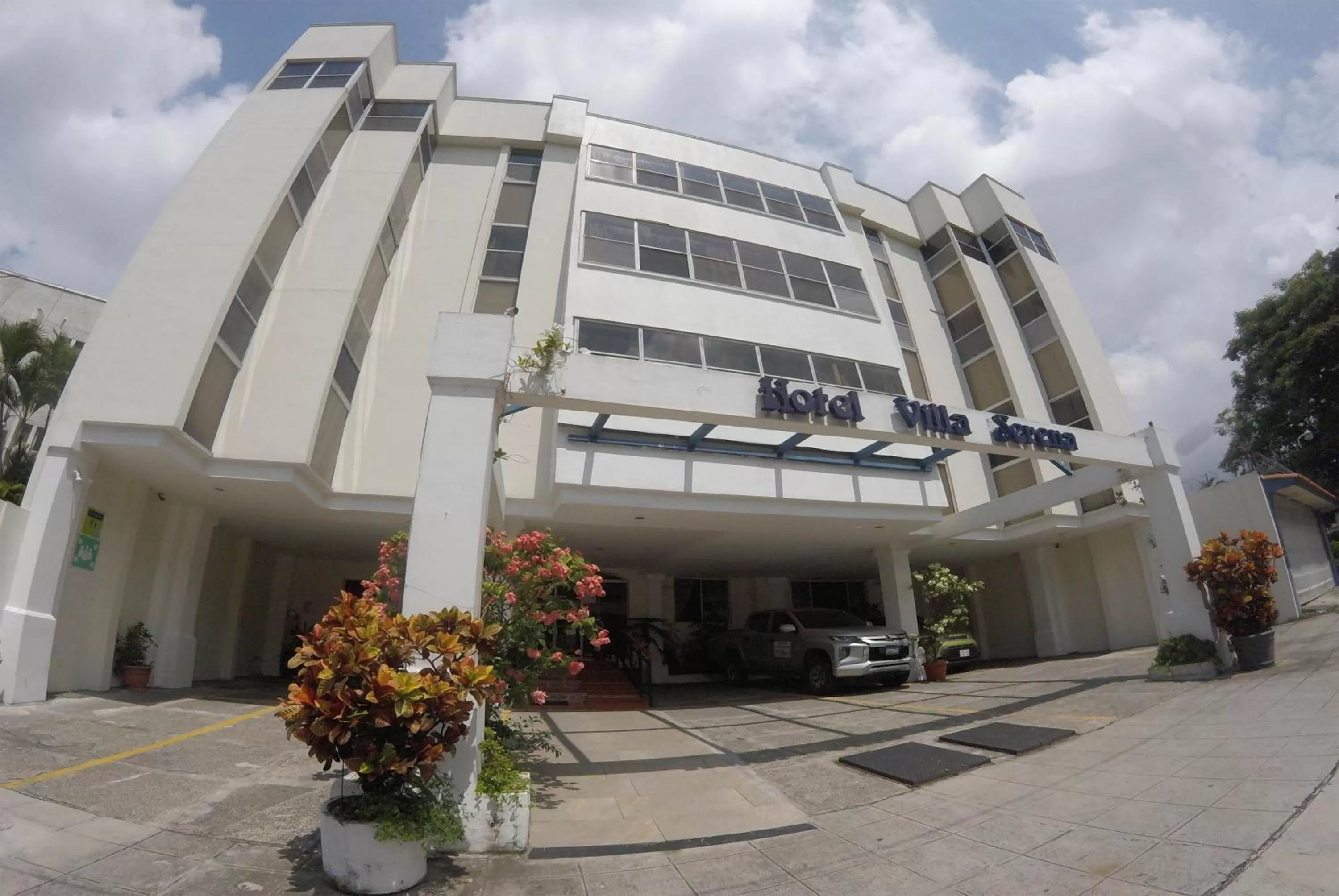 Property building in Hotel Villa Serena San Benito