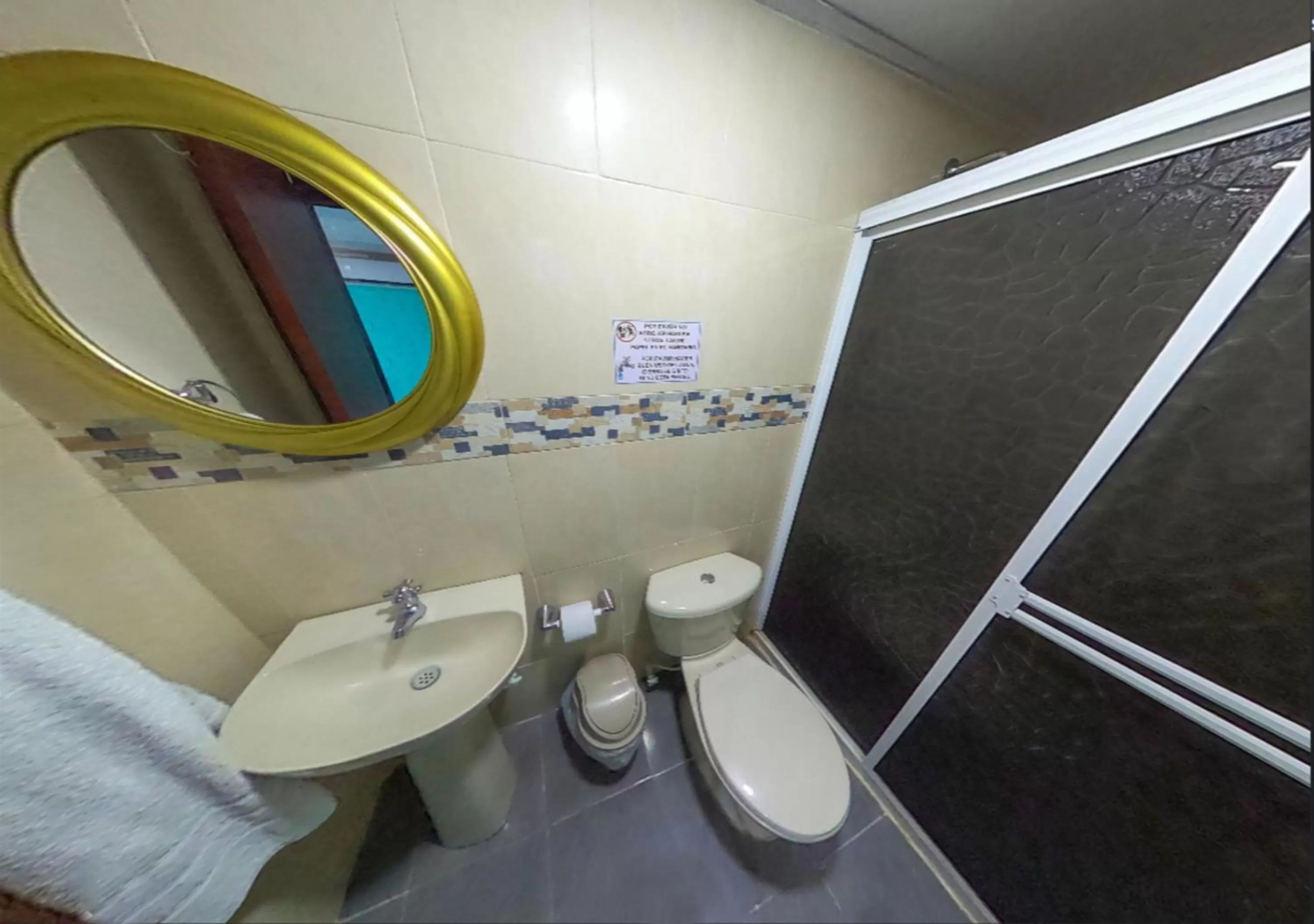 Bathroom in Apartamentos Isla Tropical