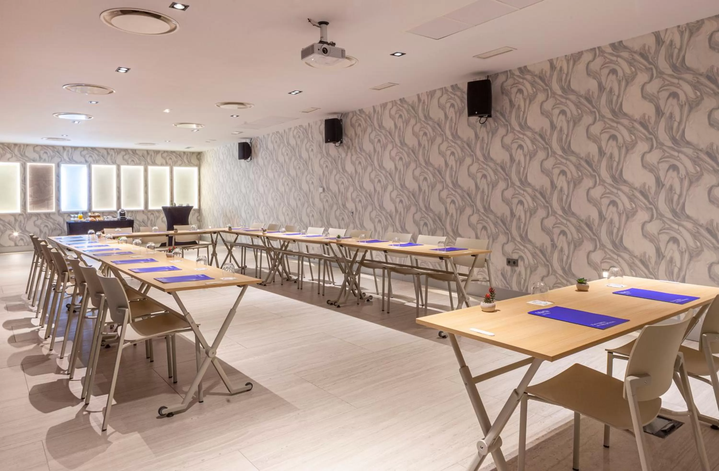 Meeting/conference room in Hotel Macià Sevilla Kubb