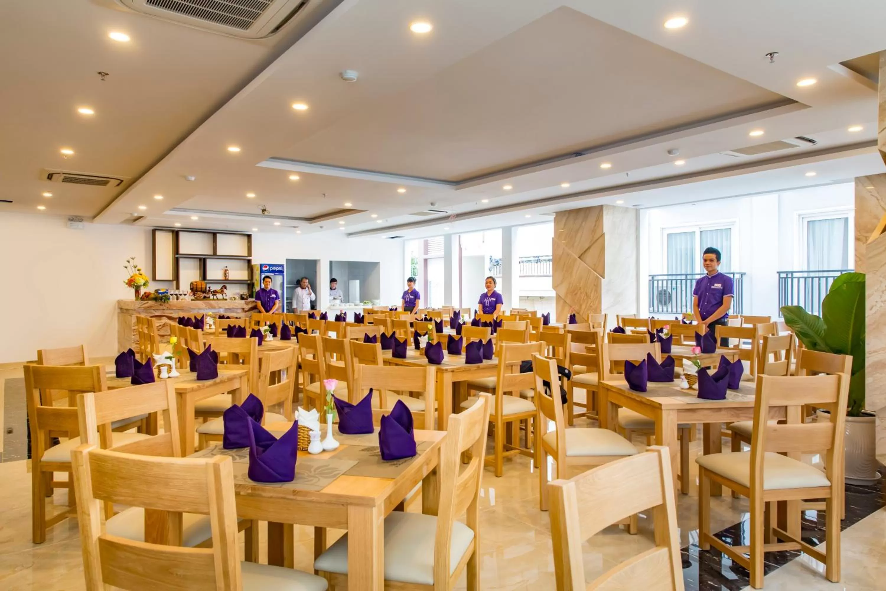 Restaurant/places to eat in Balcony Nha Trang Hotel