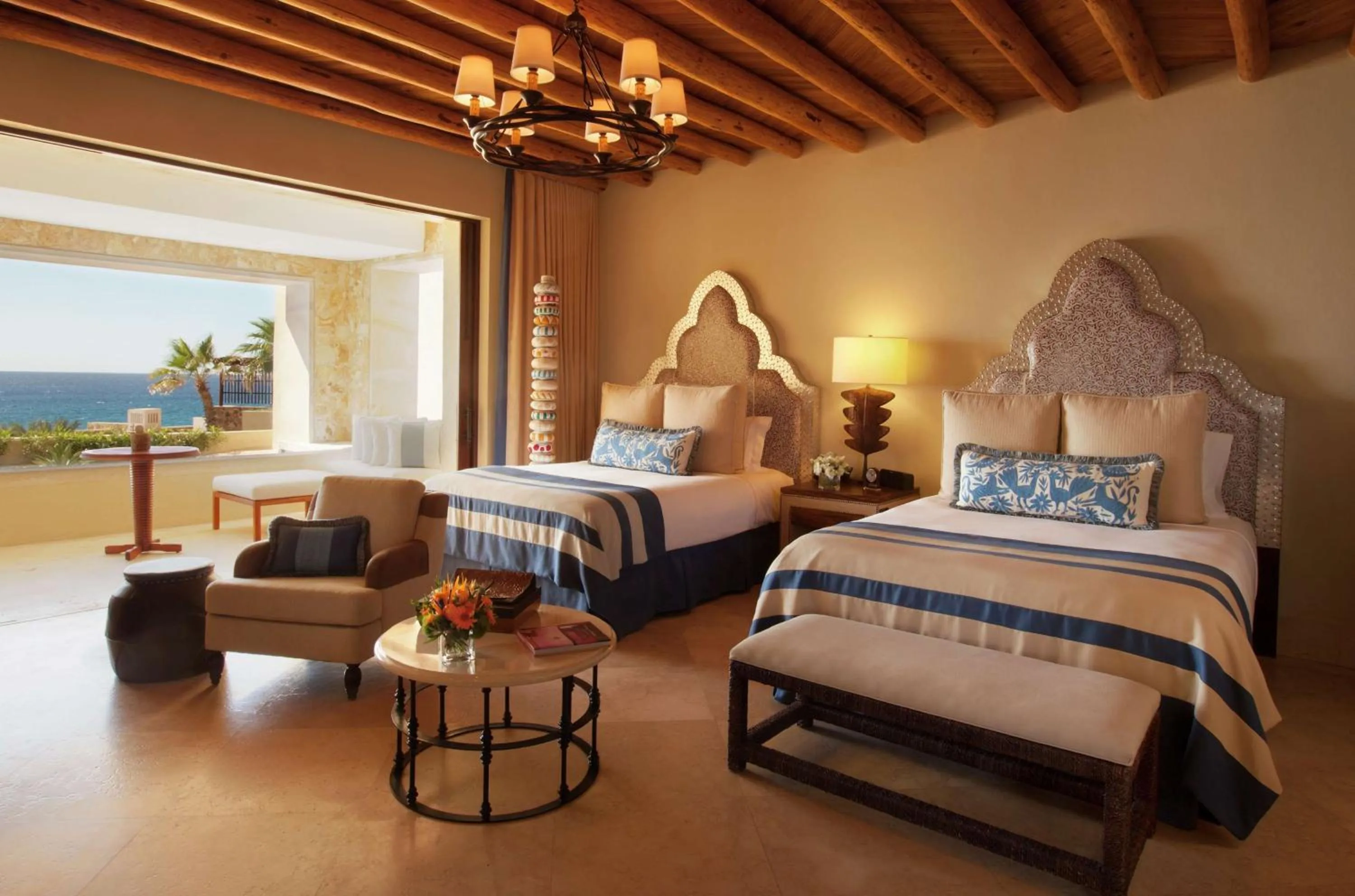Living room, Bed in Waldorf Astoria Los Cabos Pedregal