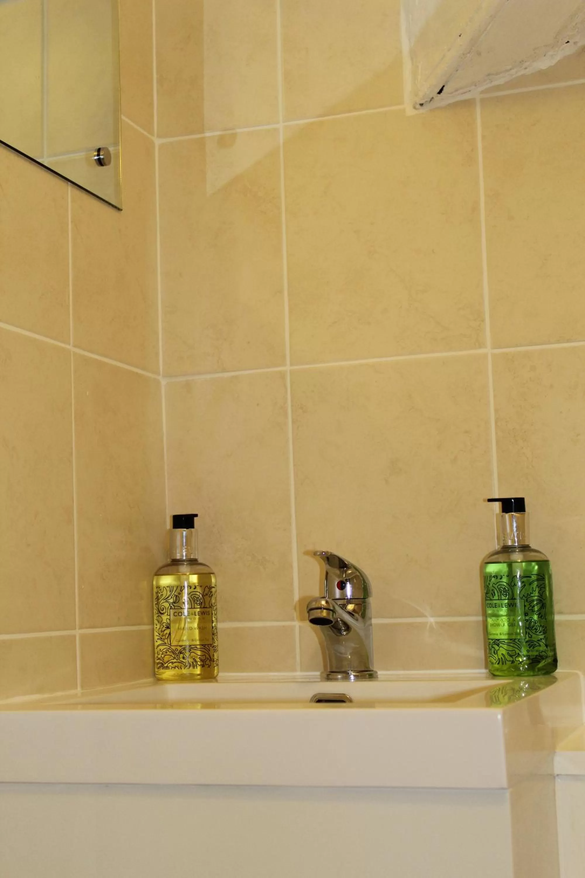 Bathroom in The Bay House Lake View Guest House - Adults Only