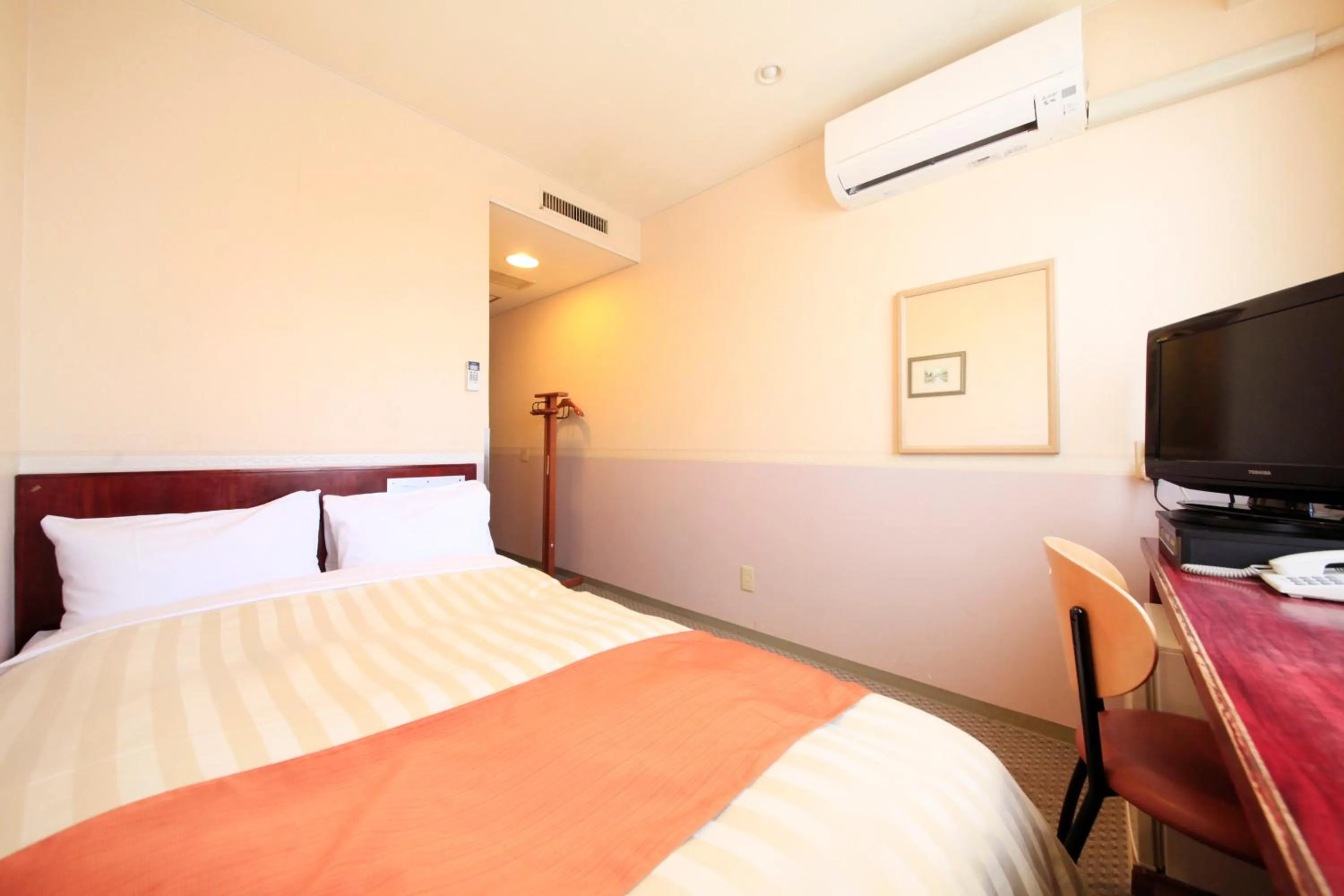 Bedroom, Bed in Fujinomiya Green Hotel