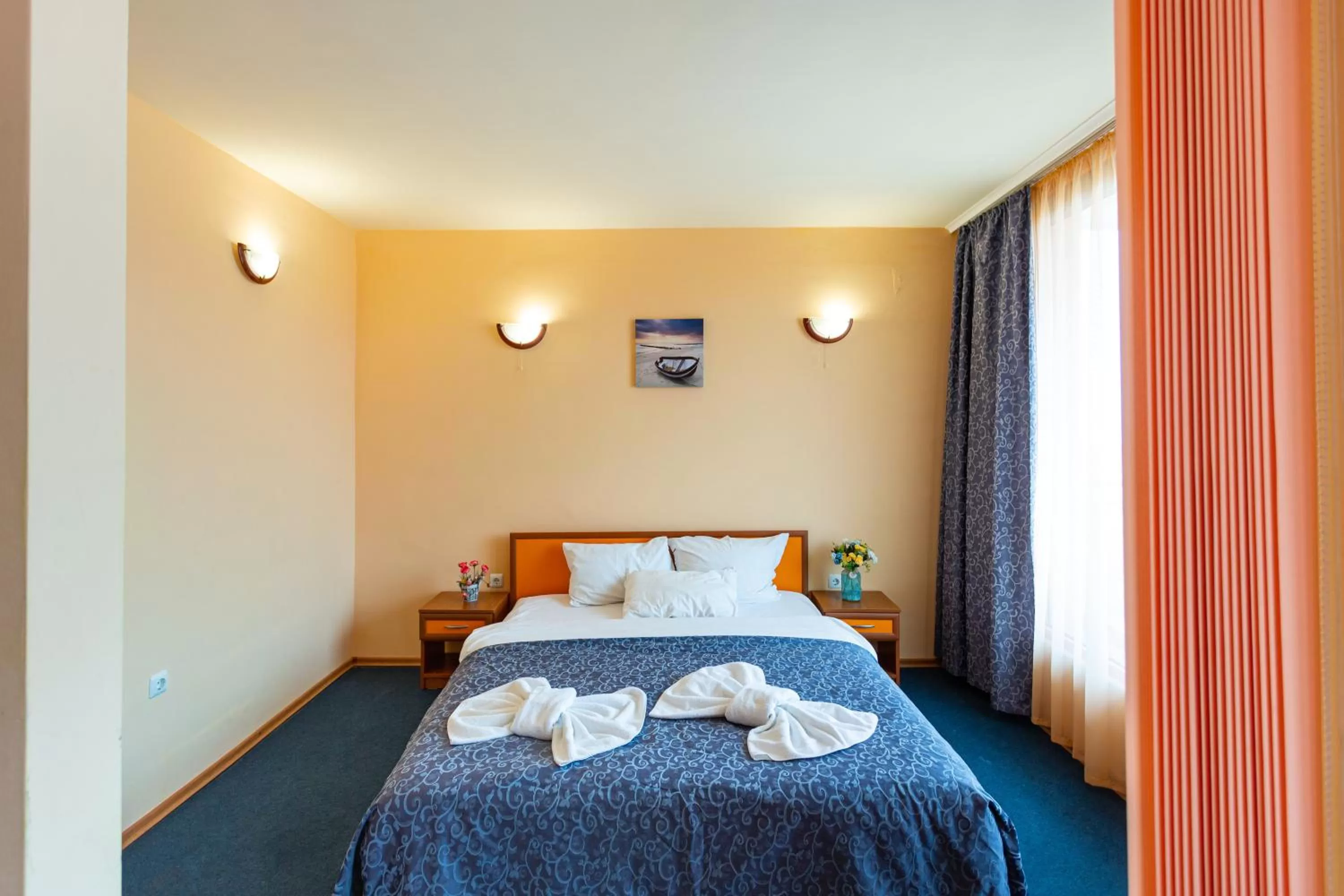 Bed in Family Hotel Jemelly