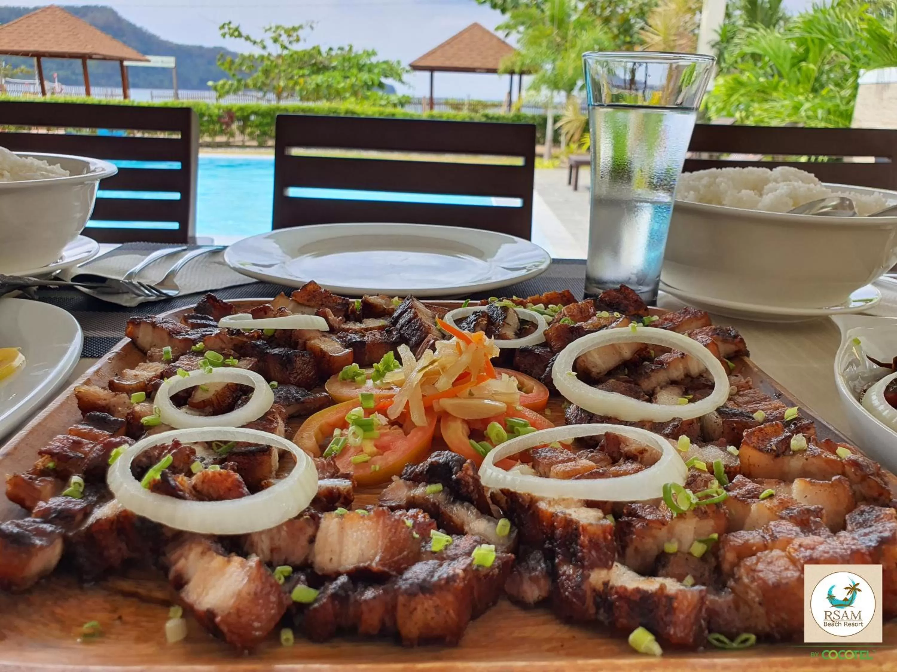 Food and drinks in RSAM Beach Resort by Cocotel