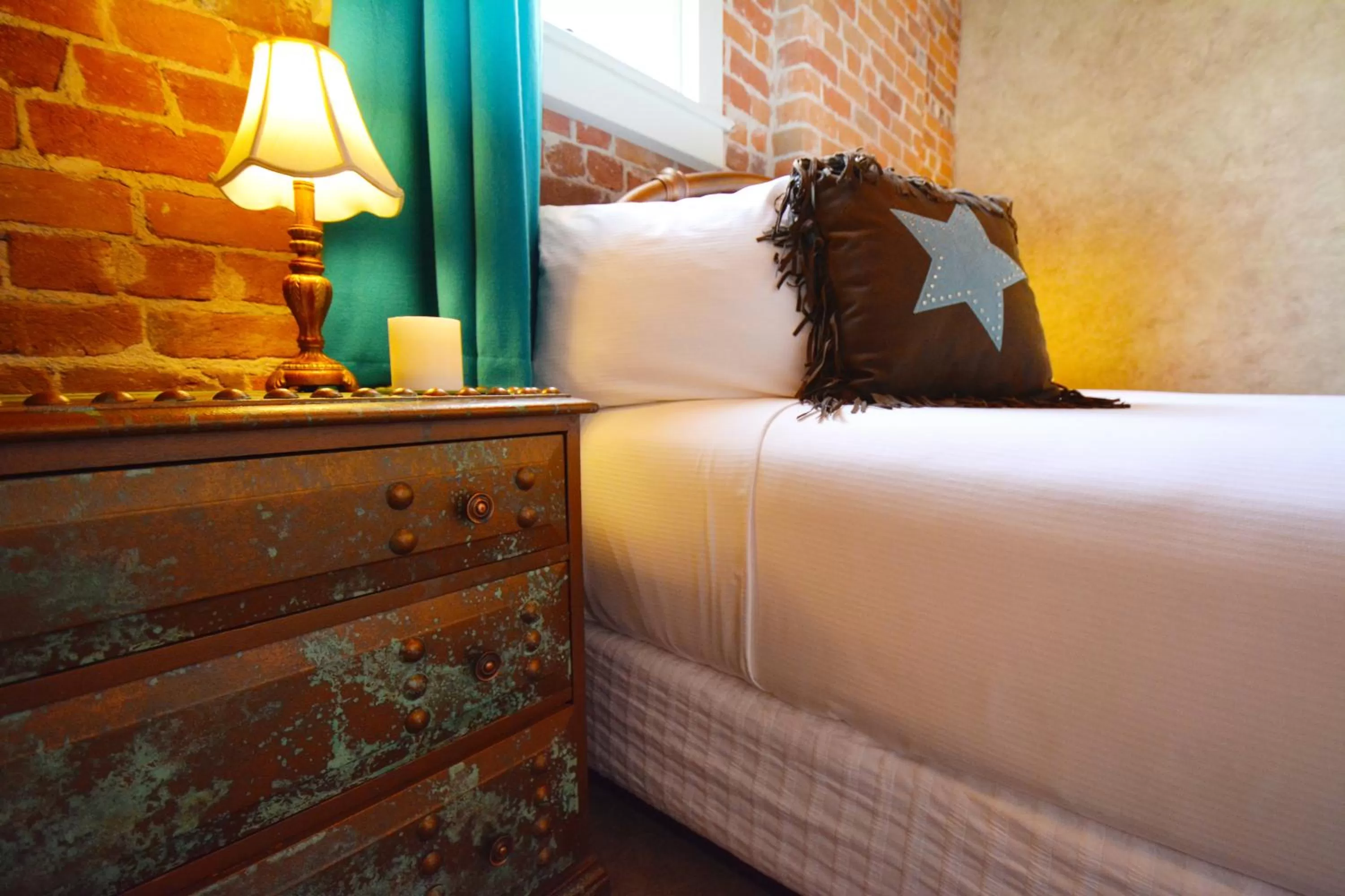 Decorative detail, Bed in Grand Highland Hotel