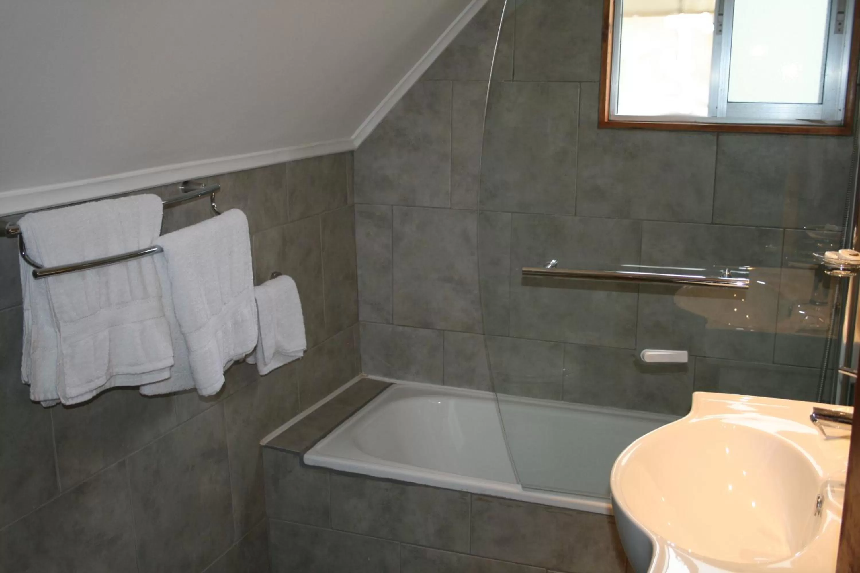 Bathroom in Nubes Hotel