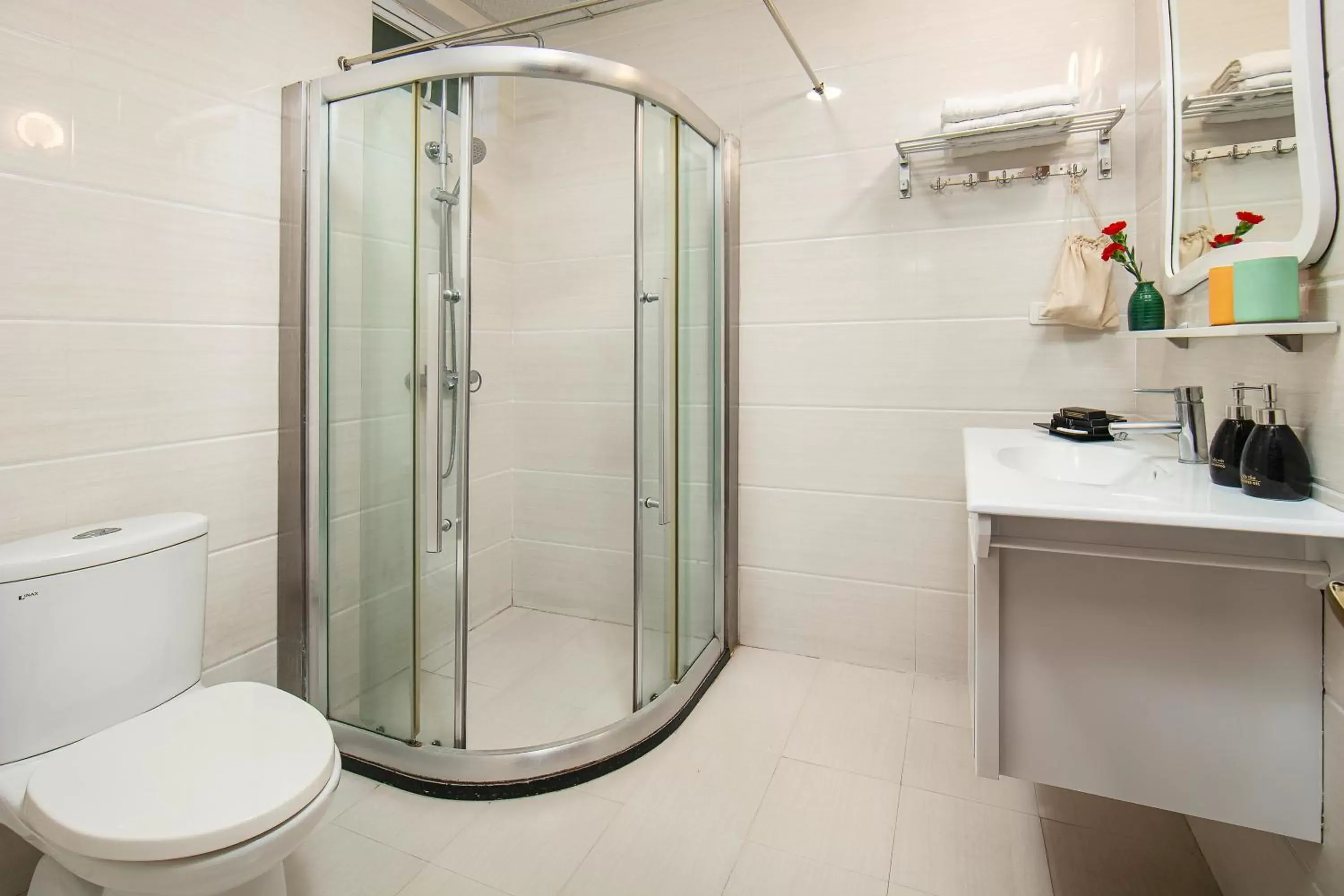 Deluxe Double or Twin Room in San Hanoi Hotel Deluxe Double or Twin Room in San Hanoi Hotel