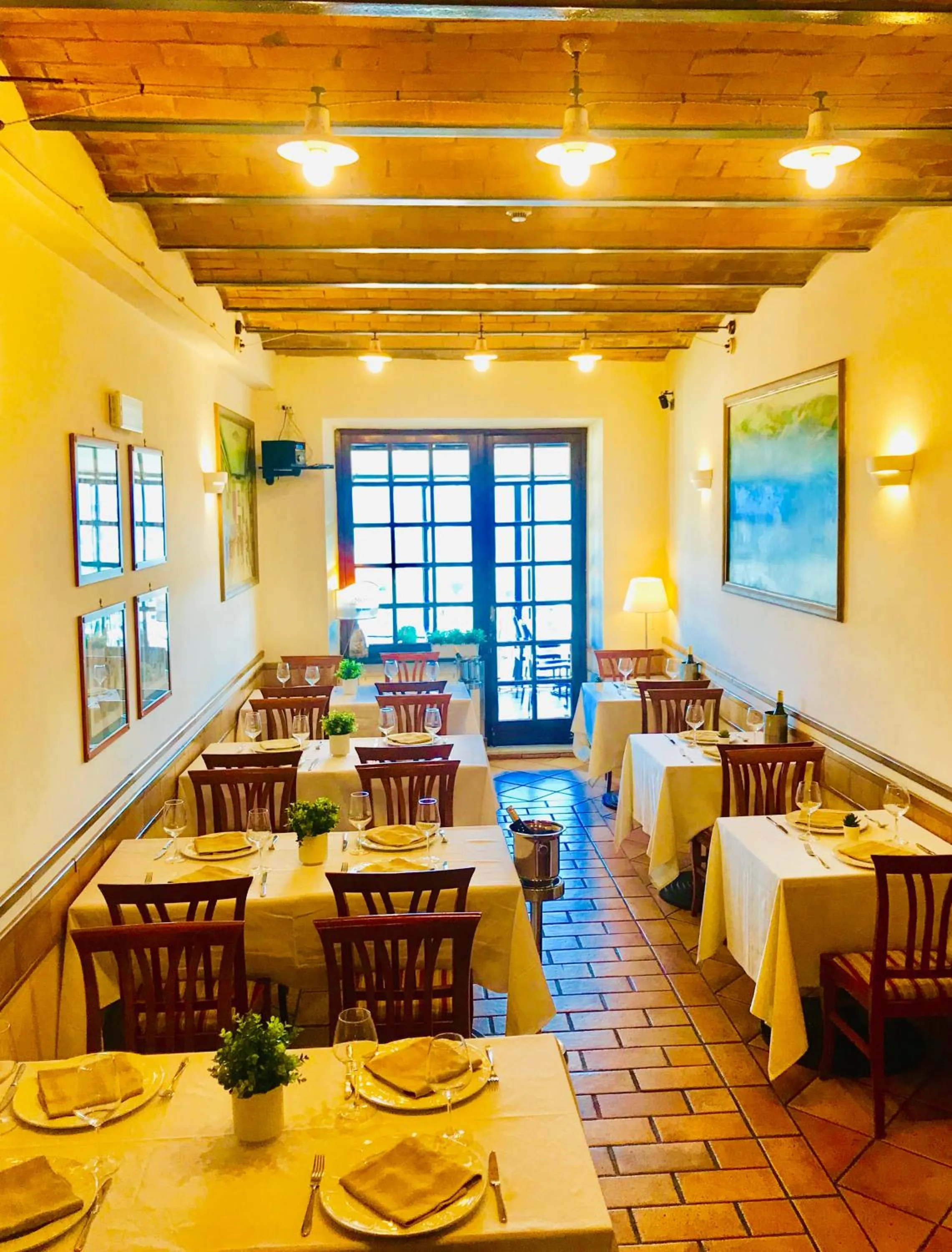 Restaurant/places to eat in Hotel Ristorante Garibaldi