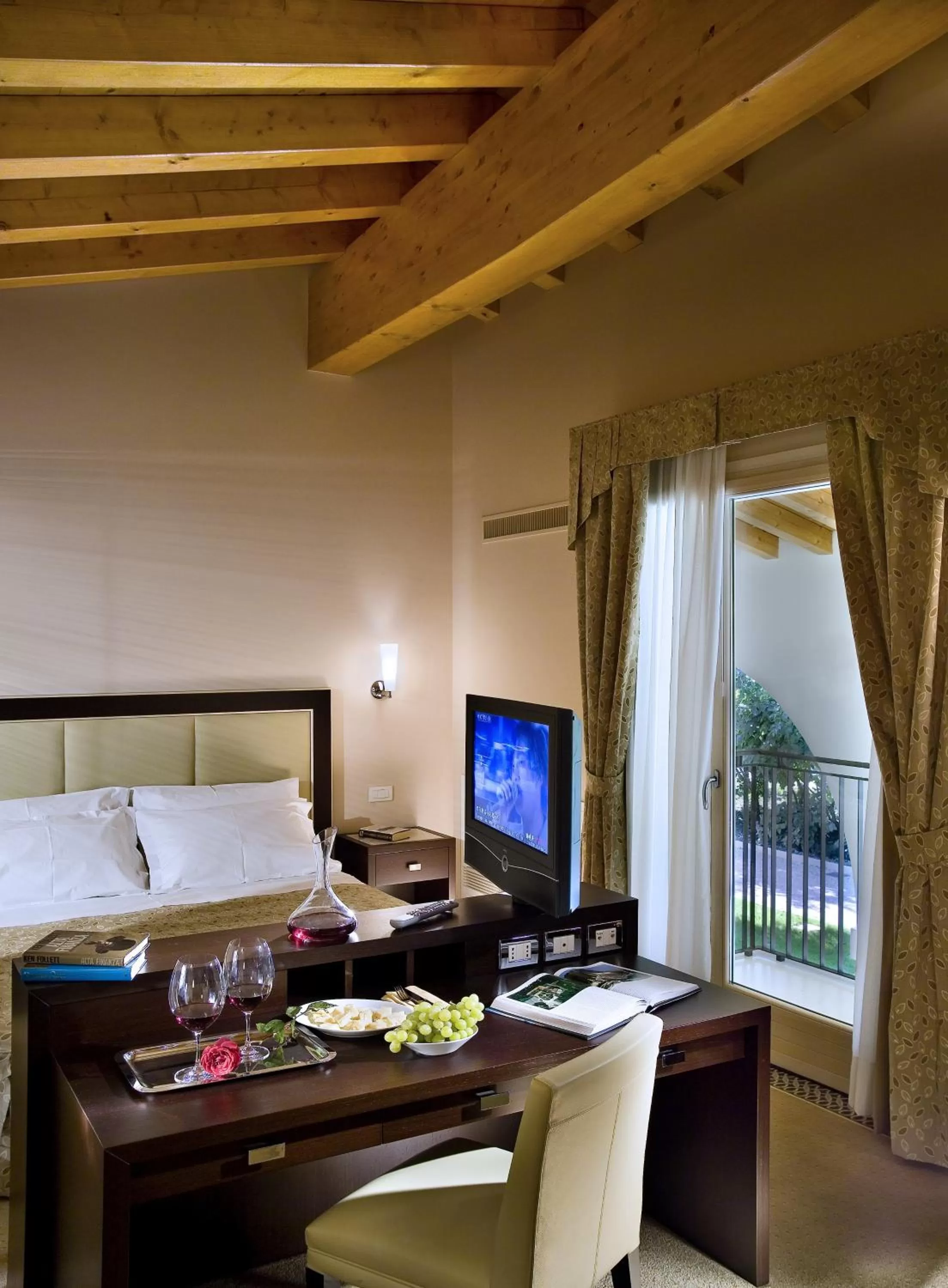 Bedroom, Bed in Ca' Murà Natura e Resort