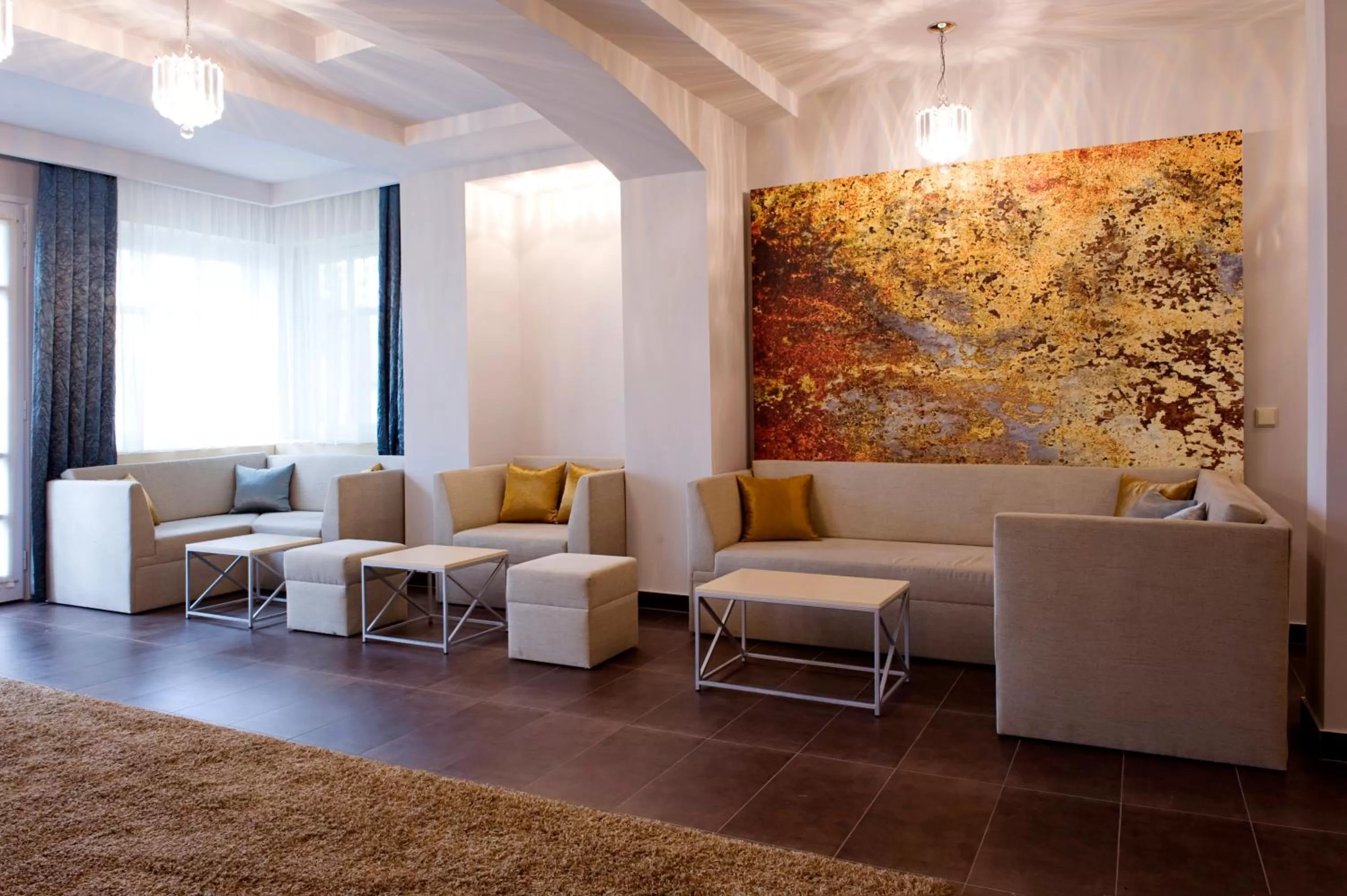 Communal lounge/ TV room, Seating Area in Varga Tanya Hotel