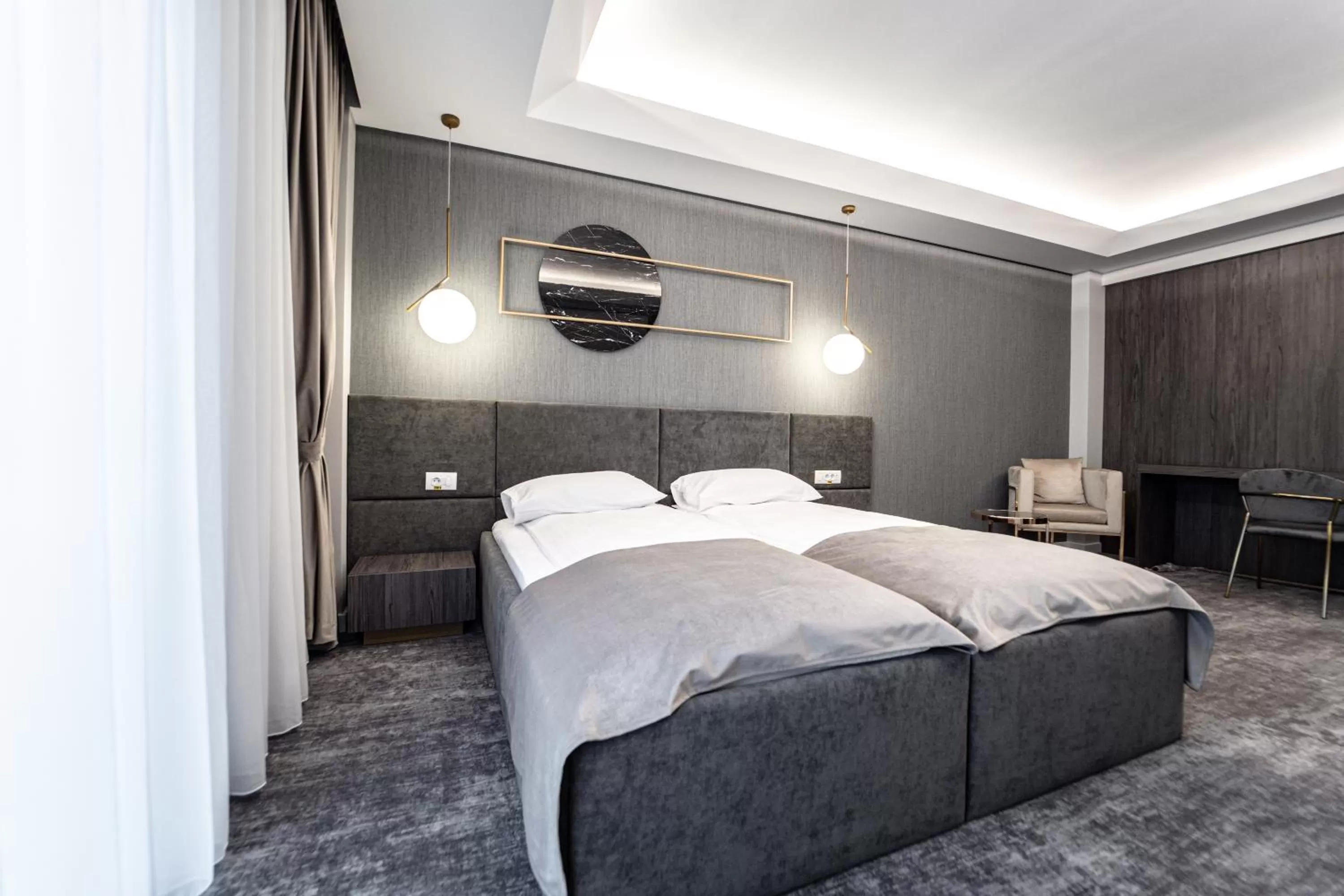 Bed in Hotel Caprice