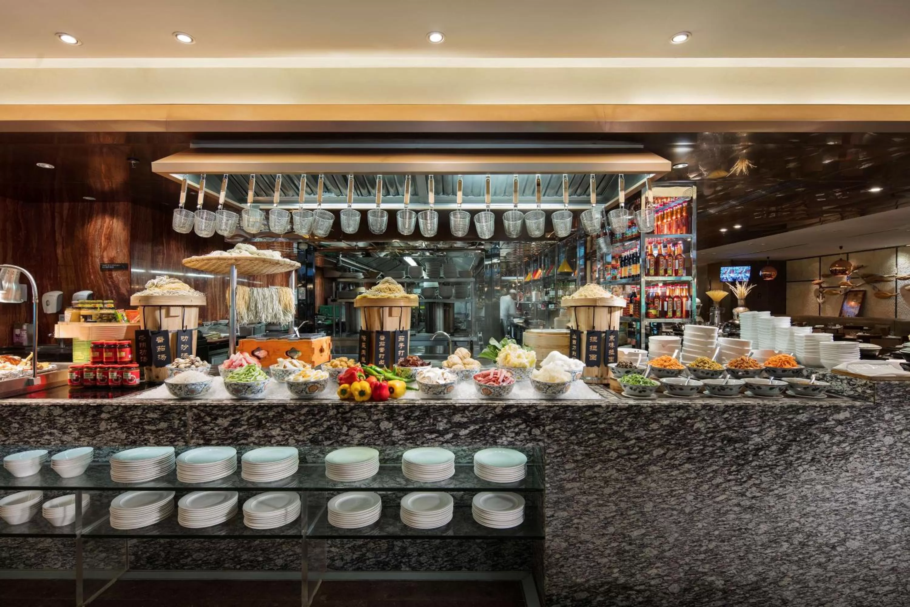 Restaurant/places to eat in Hilton Guangzhou Tianhe