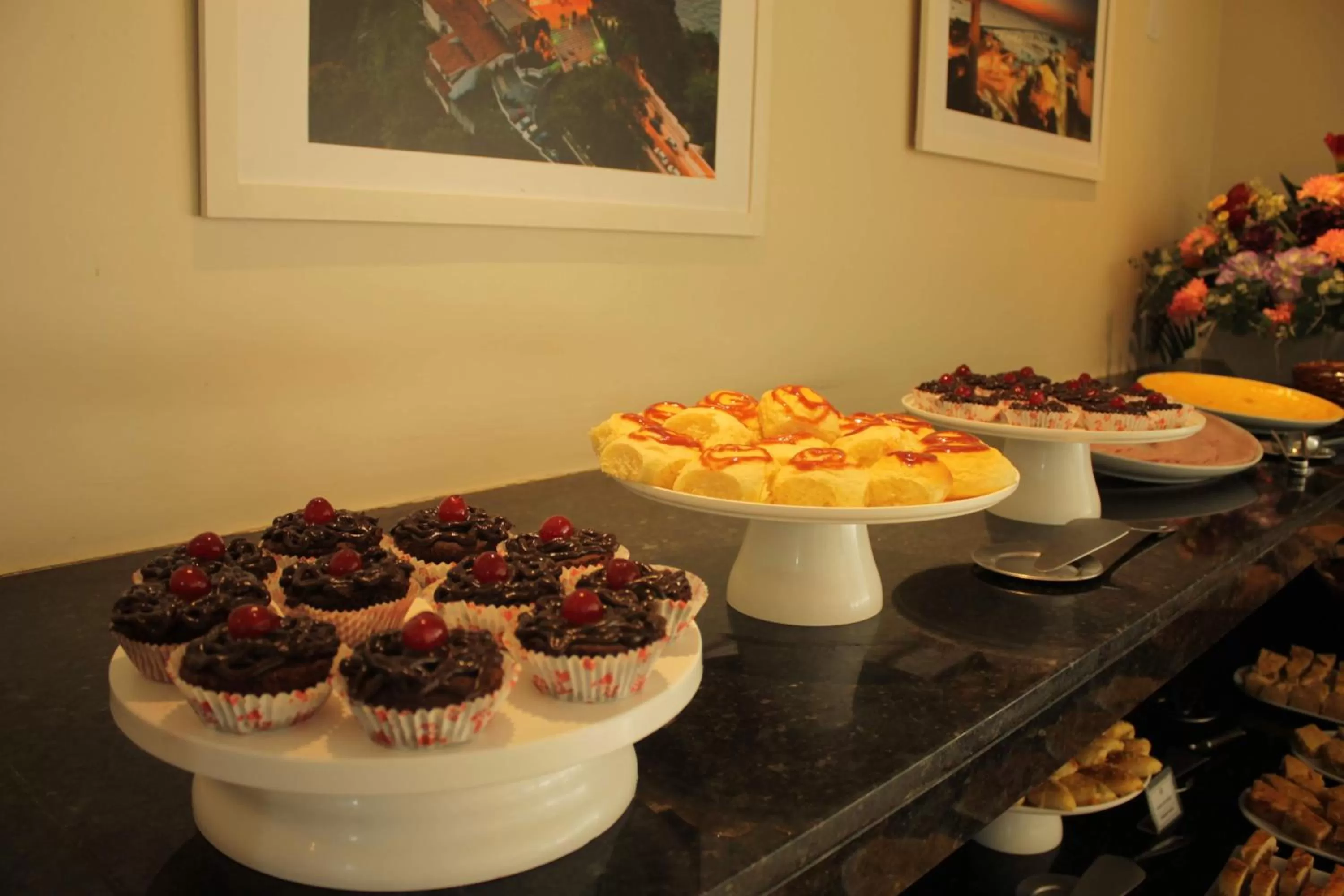 Buffet breakfast in Hit Hotel