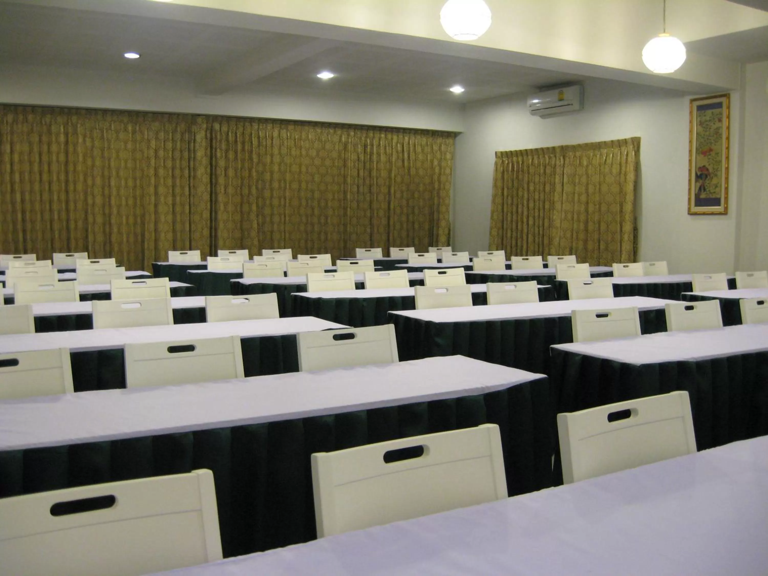Business facilities in Makmai Villa - Rayong