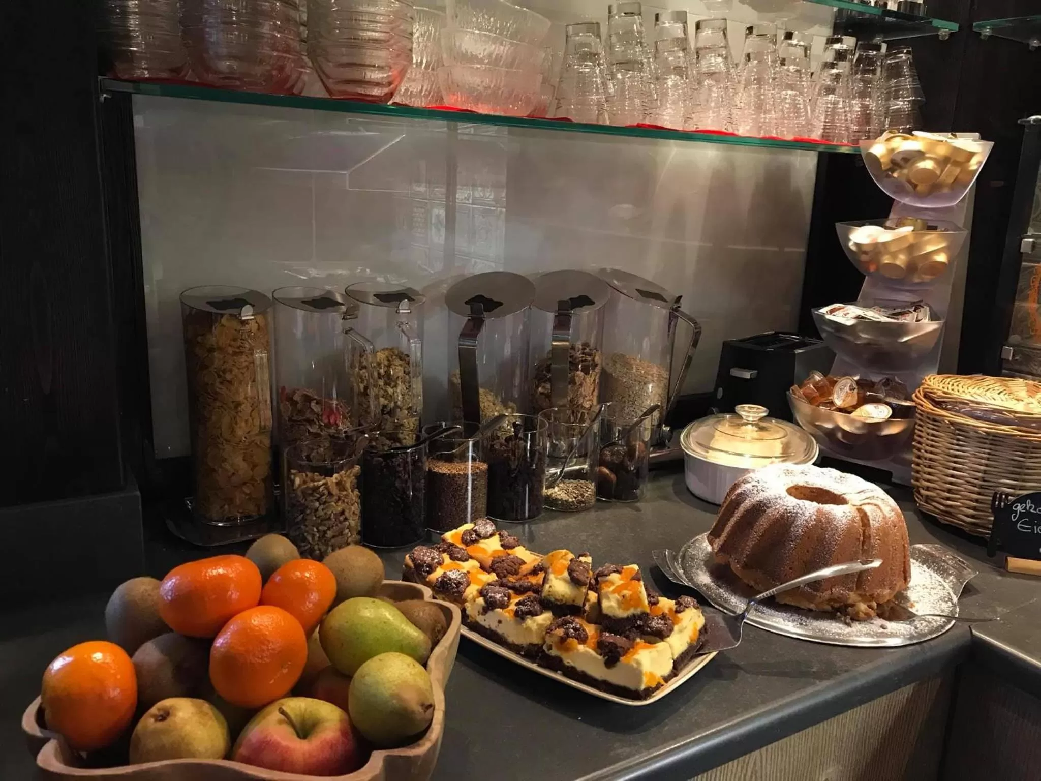 Restaurant/places to eat in Hotel im Ried