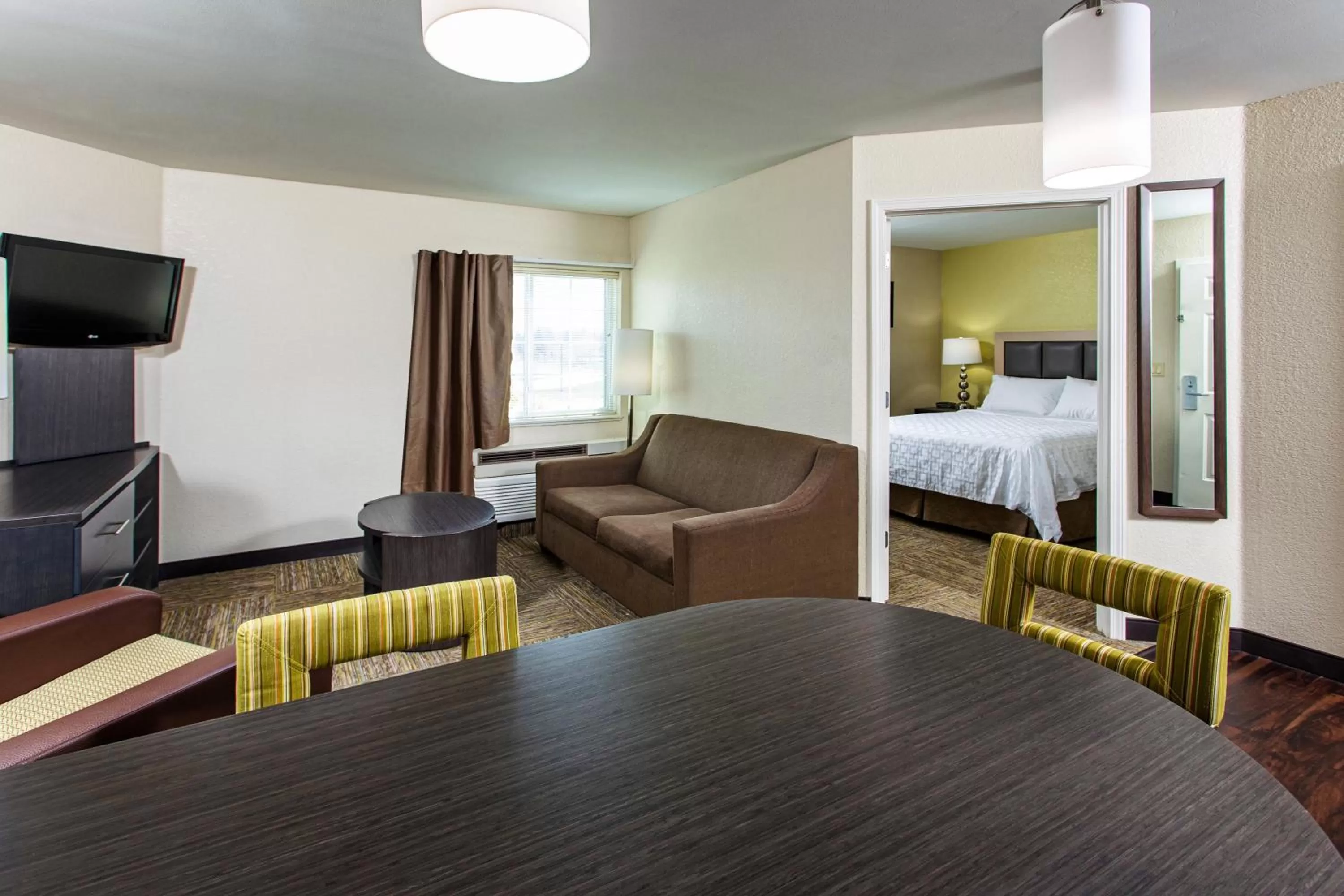 TV and multimedia, Bed in Candlewood Suites Appleton by IHG