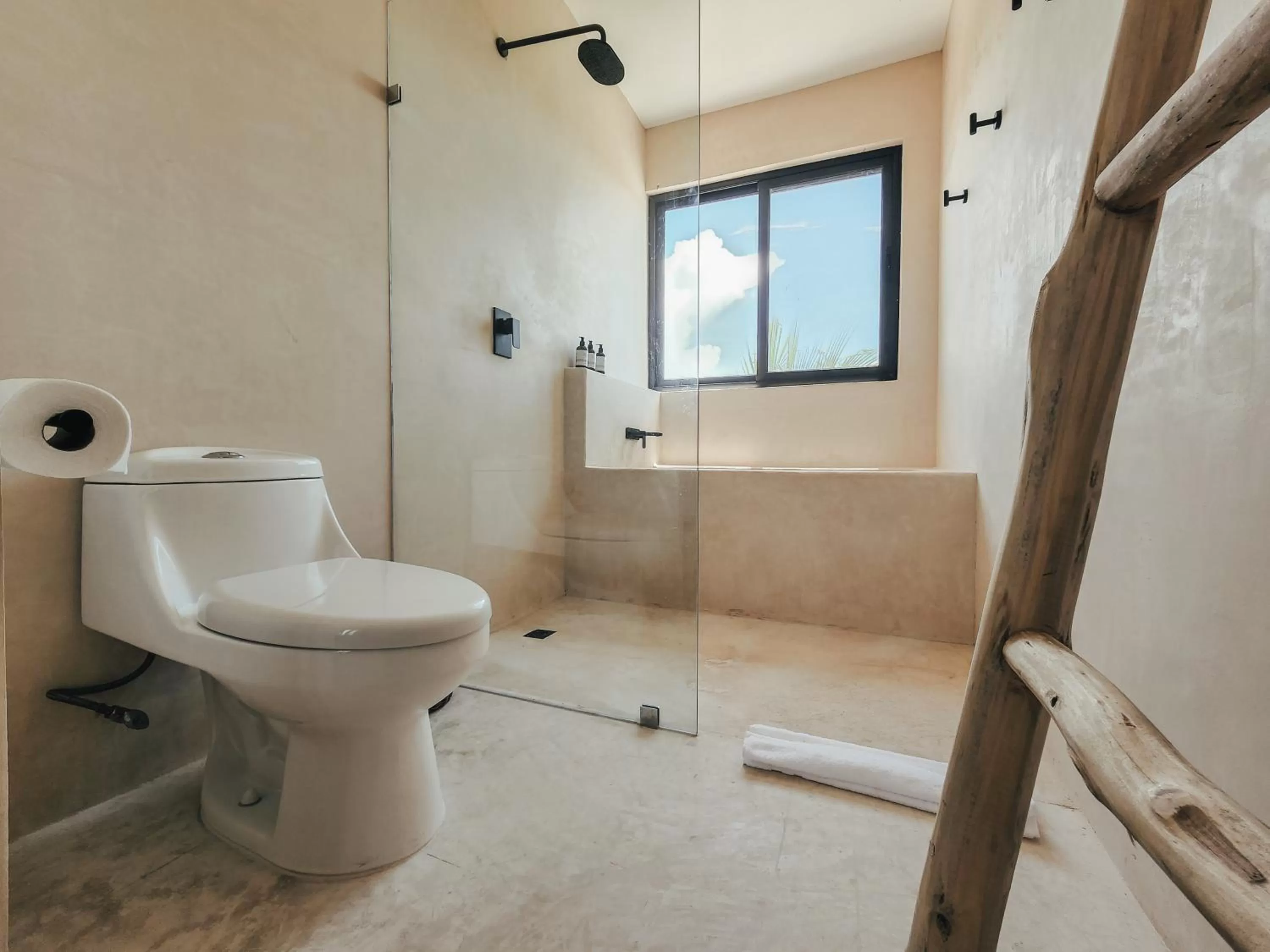 Shower, Bathroom in Cucu Hotel El Cuyo