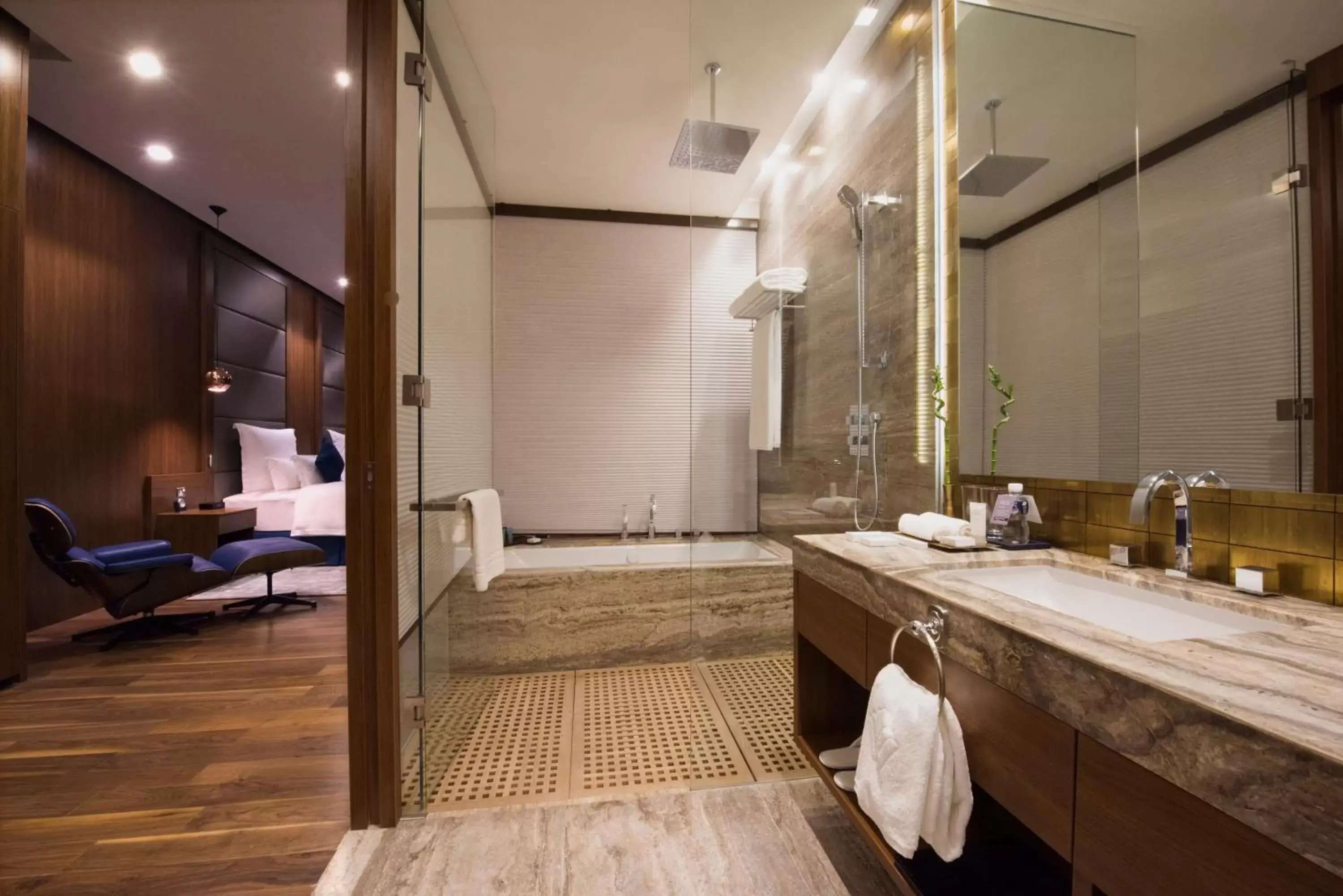 Superior King Room - Non Smoking in Wyndham Grand Manama Superior King Room - Non Smoking in Wyndham Grand Manama