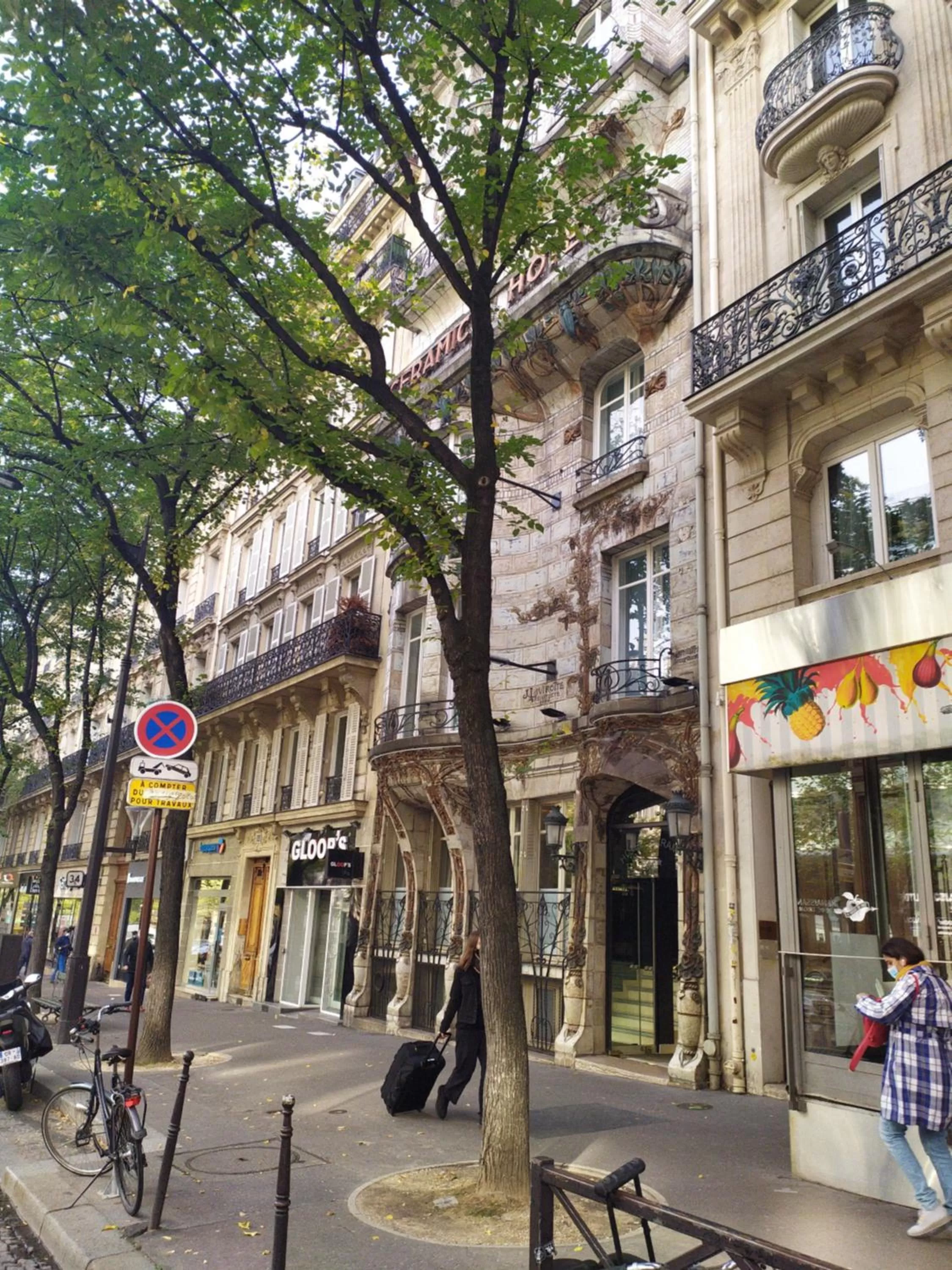 Facade/entrance in Elysées Ceramic
